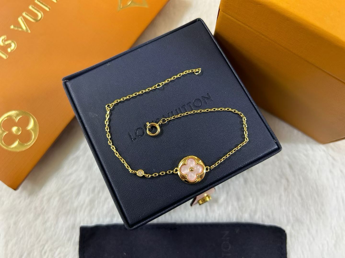 White Charm Bracelet Clover & Star Motifs in Gold, Rose Gold & Silver