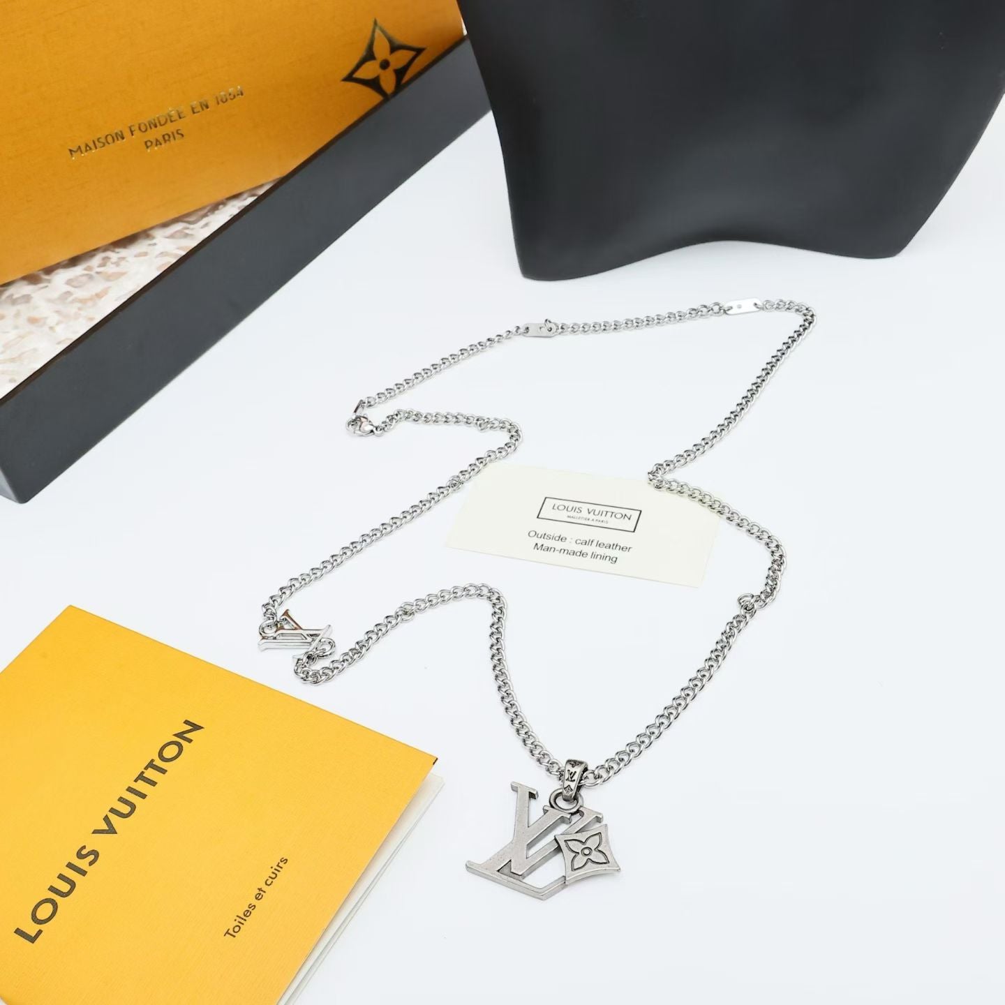 Louis Vuitton Silver Necklace LV Logo with Diamond & Star Charms