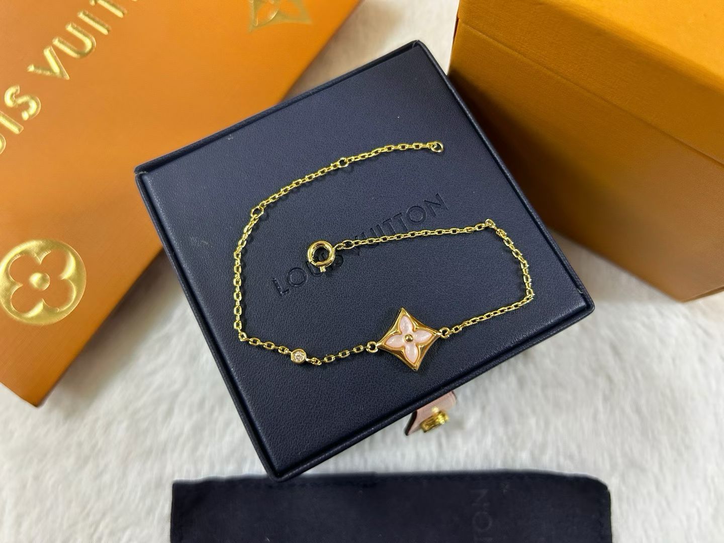 White Charm Bracelet Clover & Star Motifs in Gold, Rose Gold & Silver