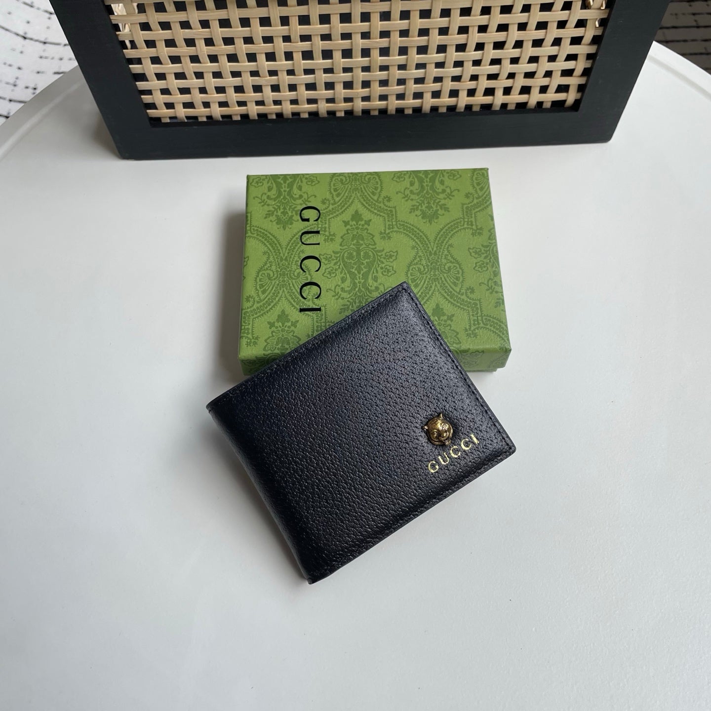 Gucci Black Leather Wallet – Gold Feline Emblem Edition