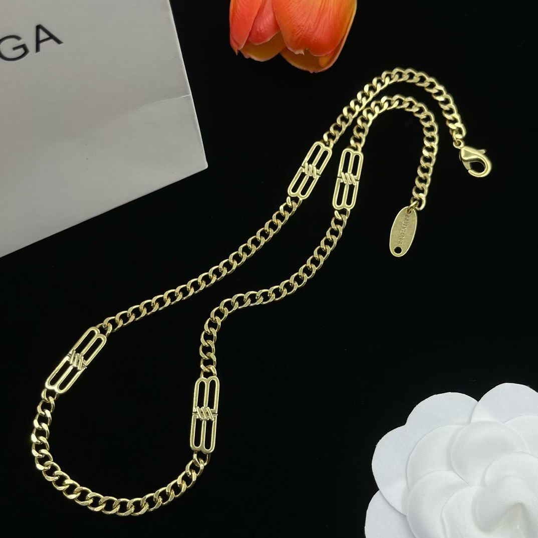 Balenciaga Link Accent Chain Necklace – Gold & Silver