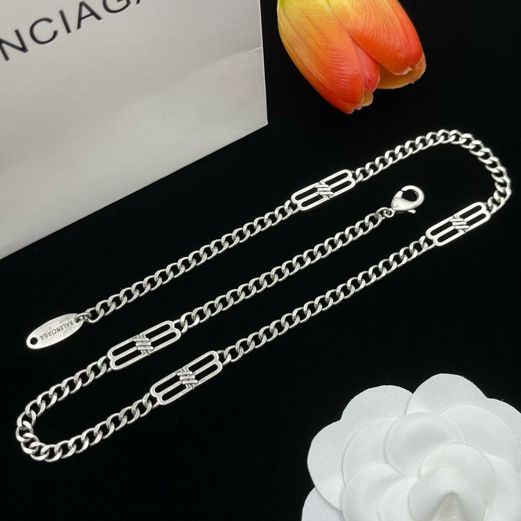 Balenciaga Link Accent Chain Necklace – Gold & Silver
