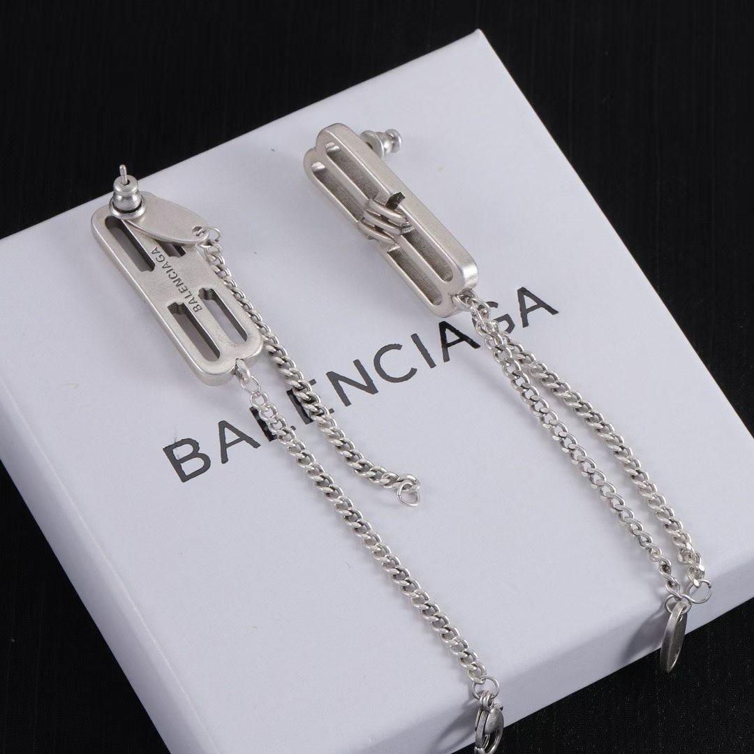 Balenciaga Paperclip Jewelry – Silver Necklace & Earrings Set