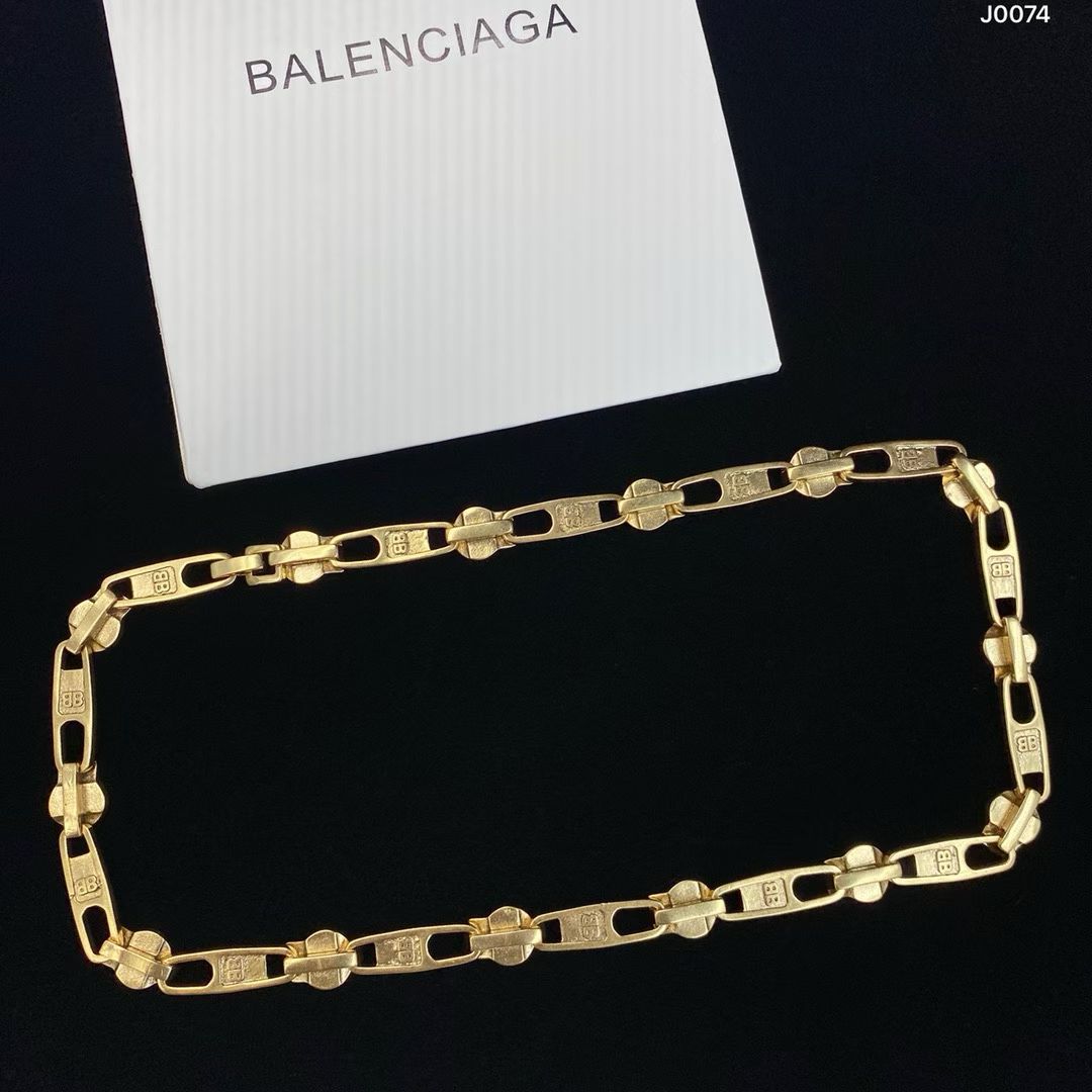 Balenciaga BB Link Chain Necklace – Gold & Silver Variants