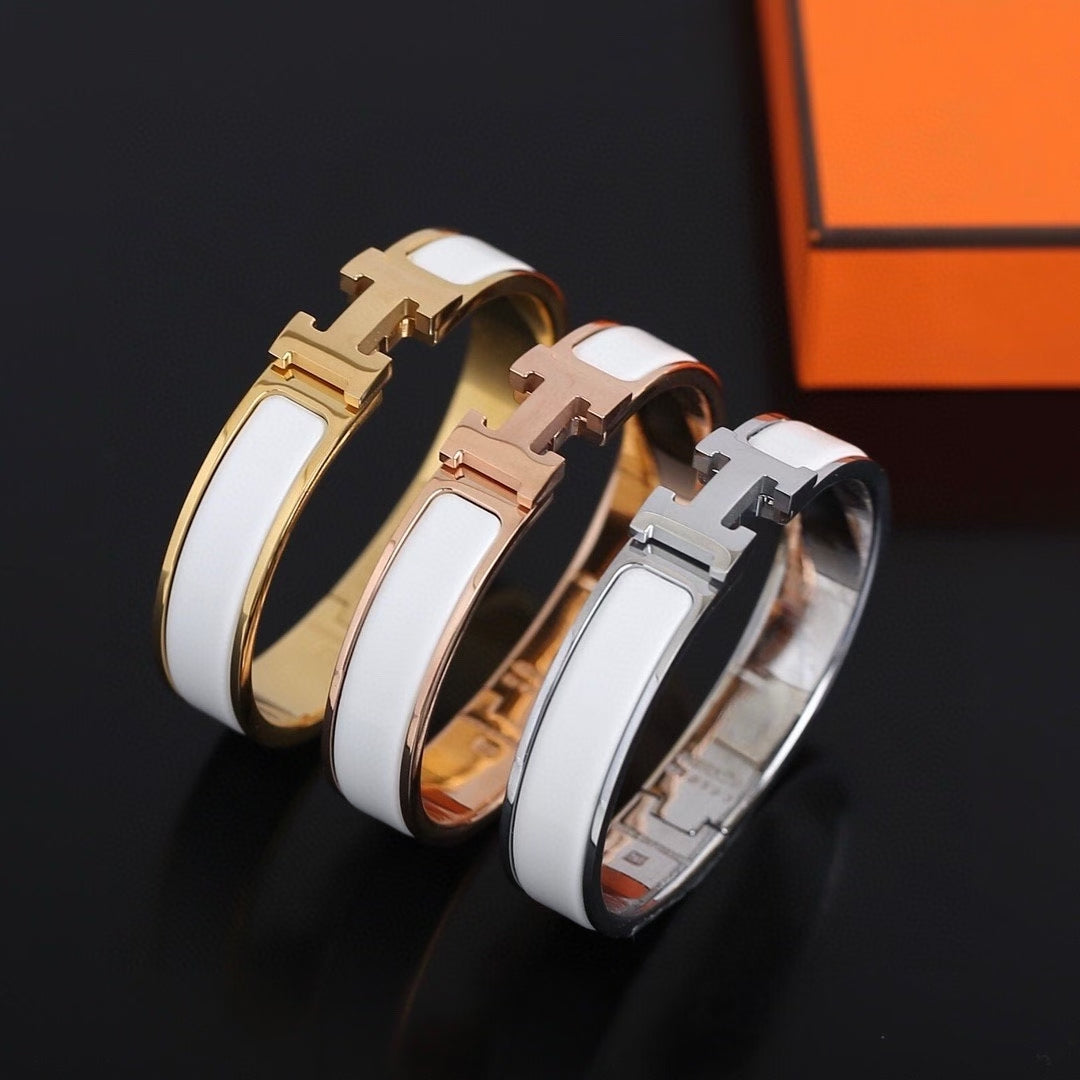 Hermès H Clasp Bracelet – Classic Neutrals