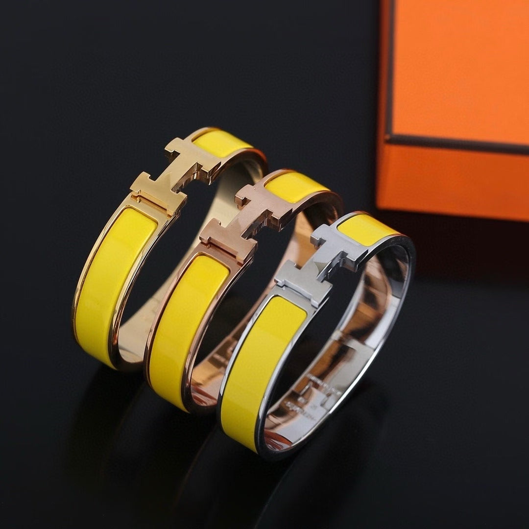 Hermès H Clasp Bracelet – Classic Neutrals