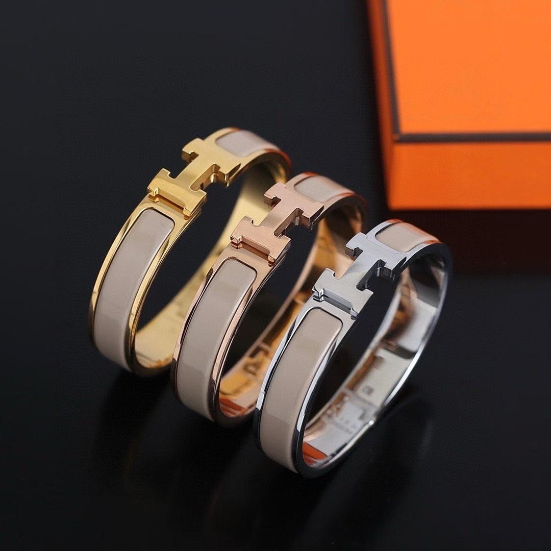 Hermès H Clasp Bracelet – Classic Neutrals