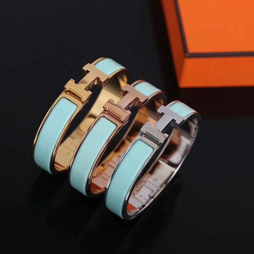 Hermès H Clasp Bracelet – Soft & Elegant Pastels