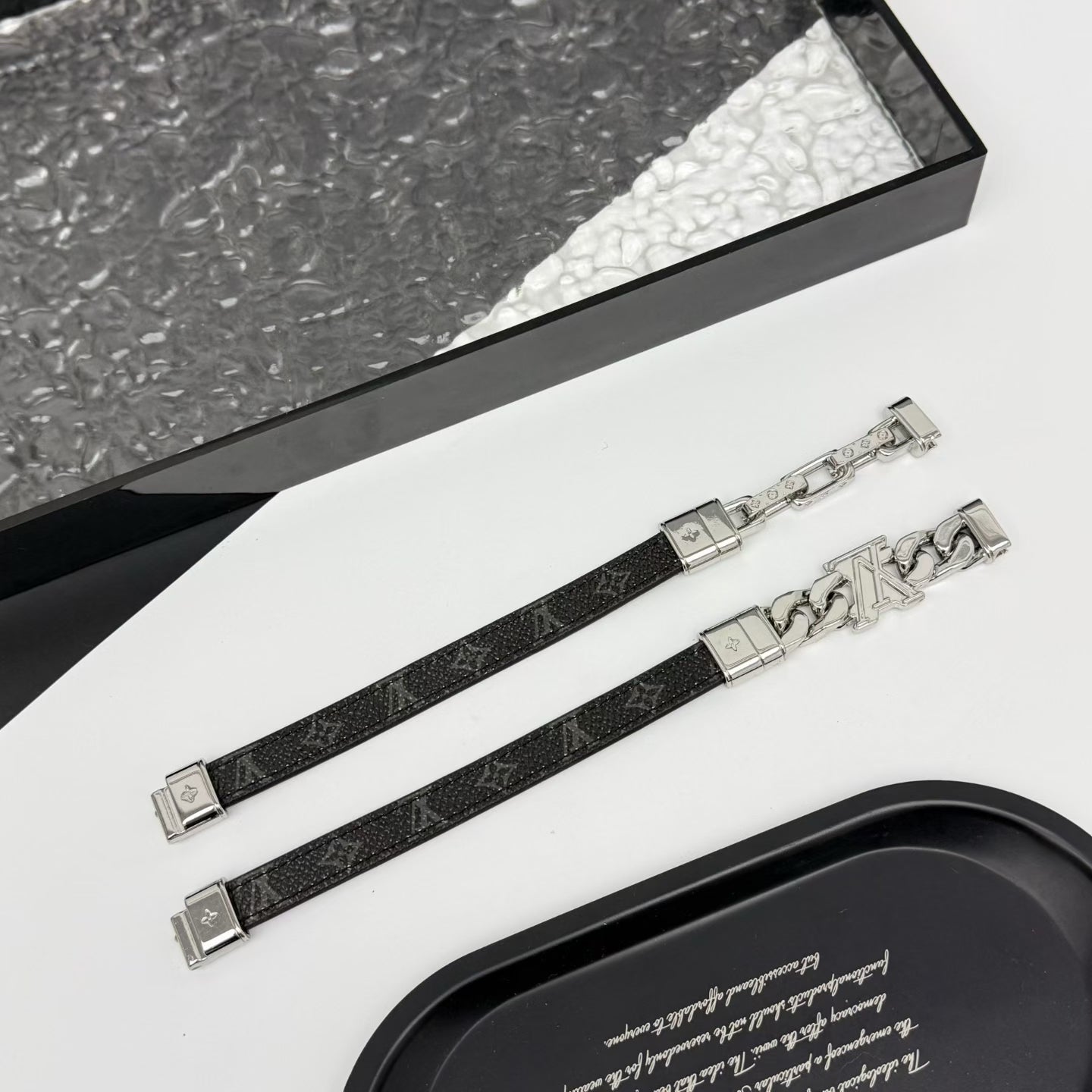 Louis Vuitton Men’s Bracelet – Chain-Link Silver Clasp & Black Textured Leather