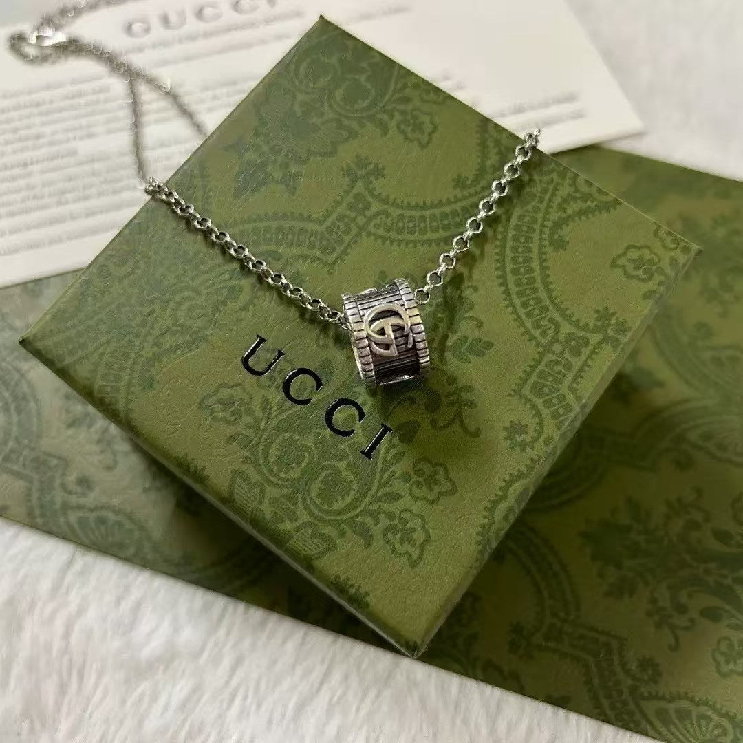 Gucci Interlocking GG Pendant Necklace – Classic Silver Logo