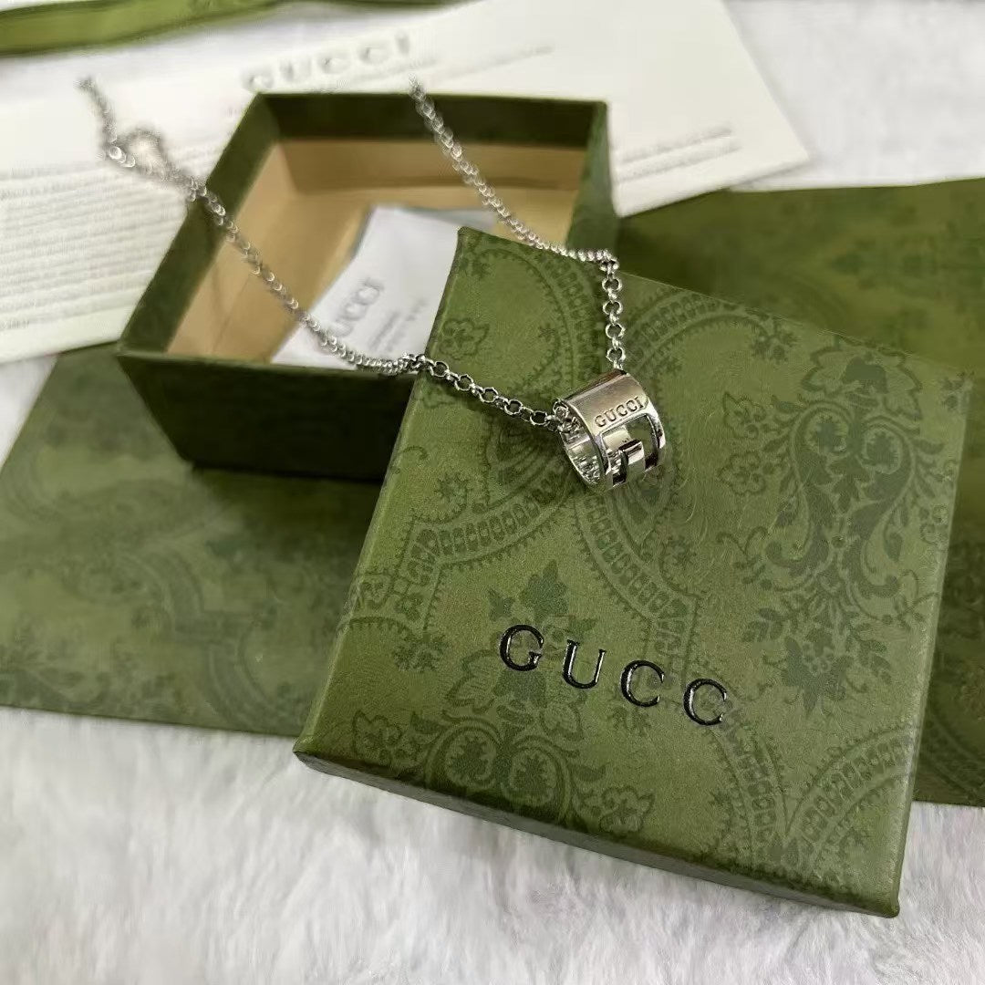 Gucci Engraved Ring Pendant Necklace – Silver Logo Detail