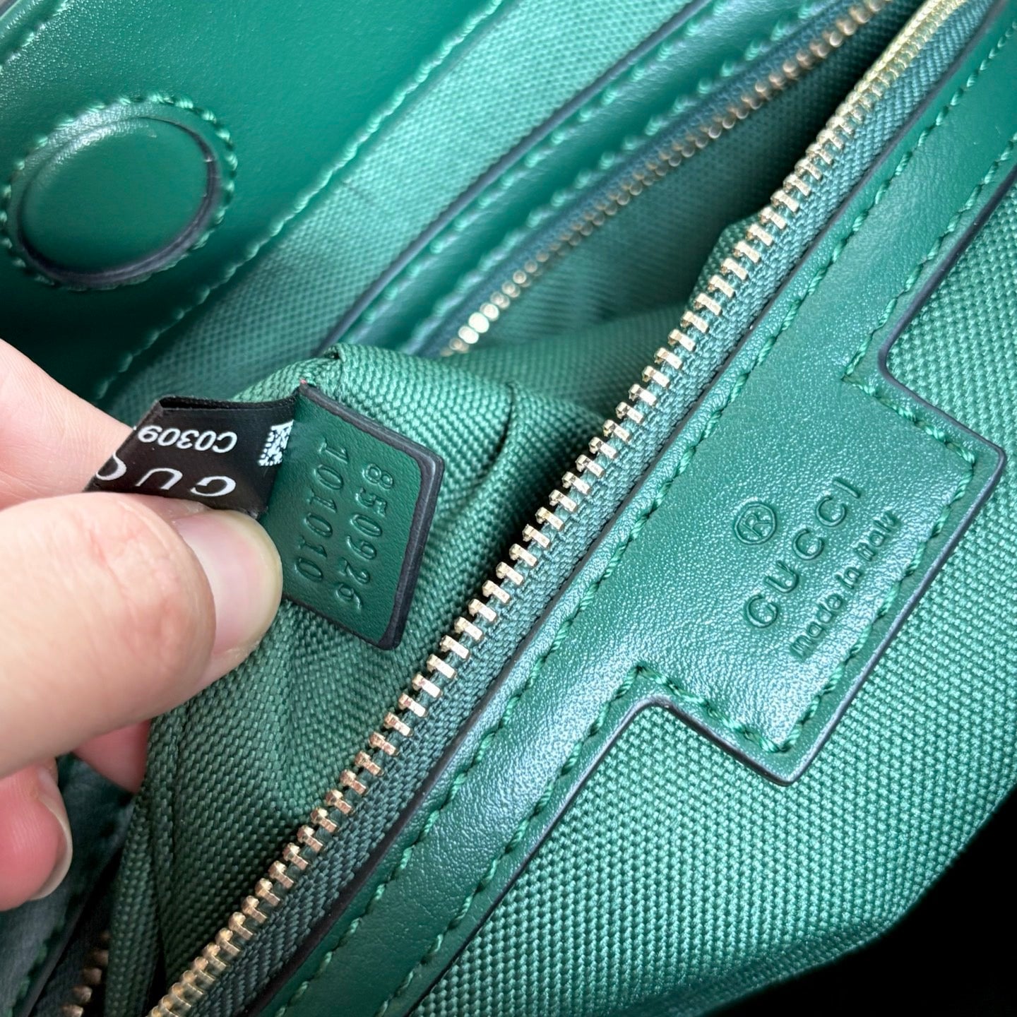 Gucci Structured Top-Handle Handbag Collection