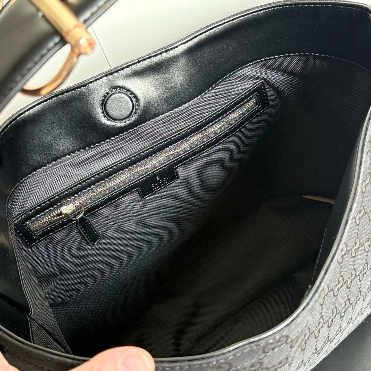 Gucci Structured Top-Handle Handbag Collection