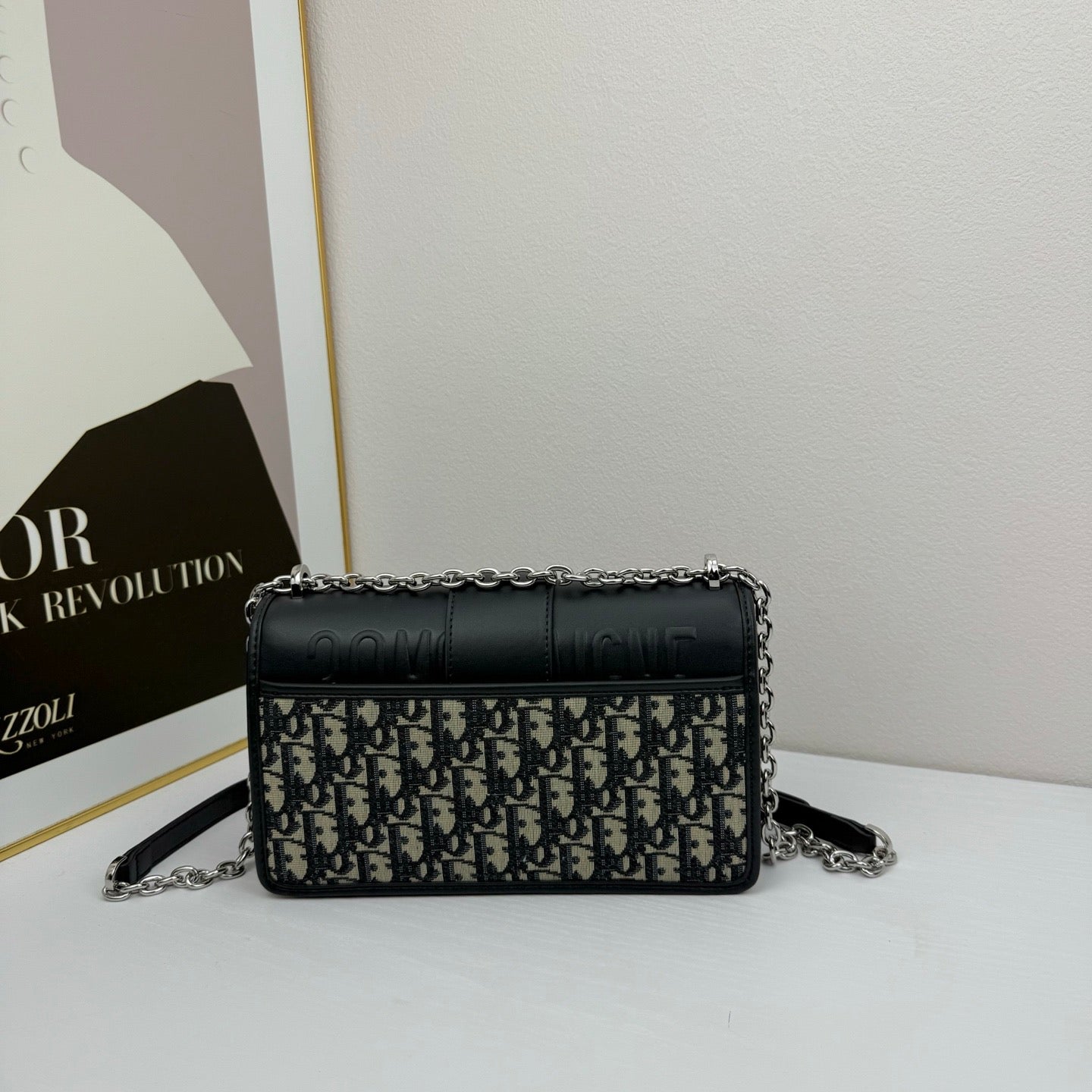 Dior 30 Montaigne Shoulder Bag – Oblique Canvas with Black Leather Flap