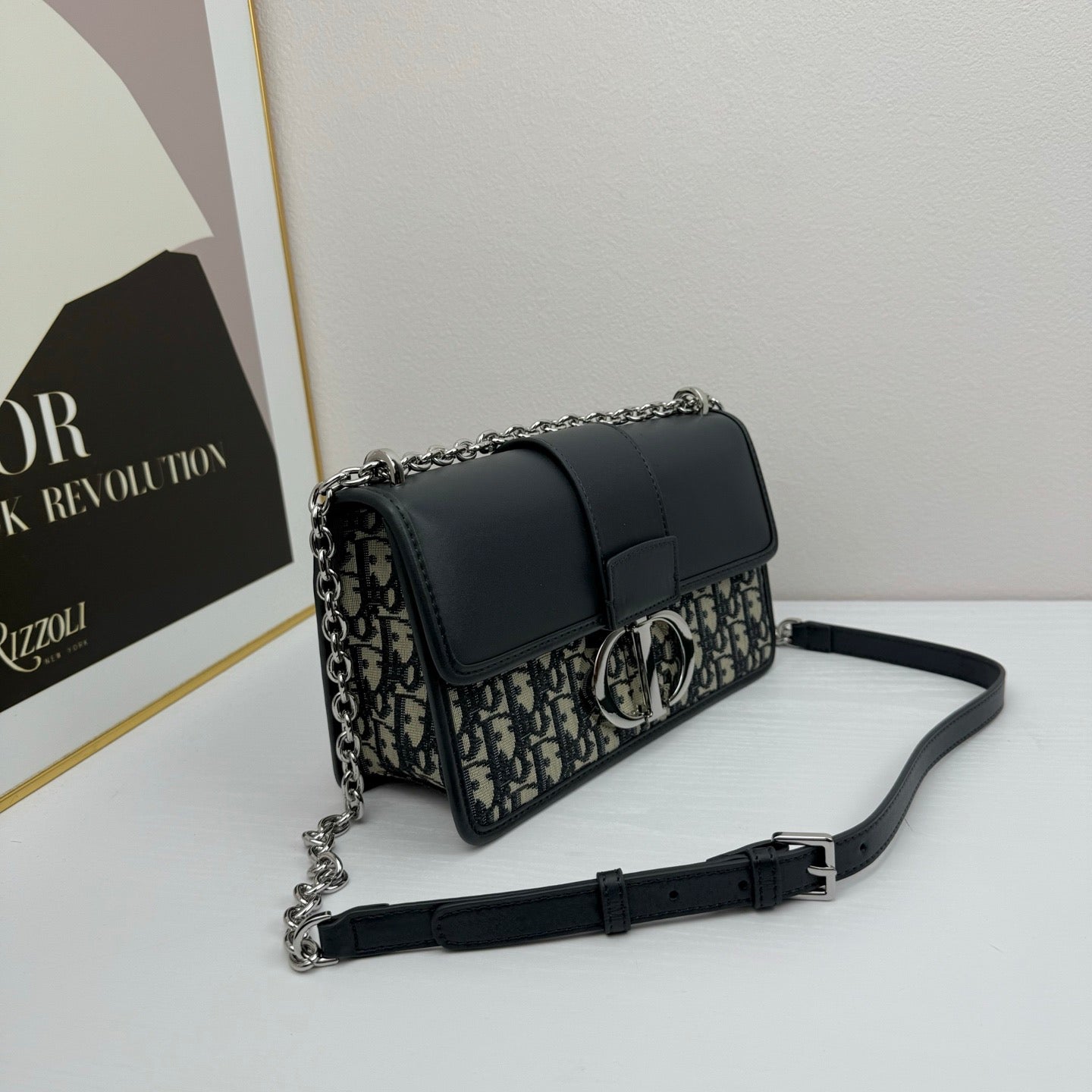 Dior 30 Montaigne Shoulder Bag – Oblique Canvas with Black Leather Flap