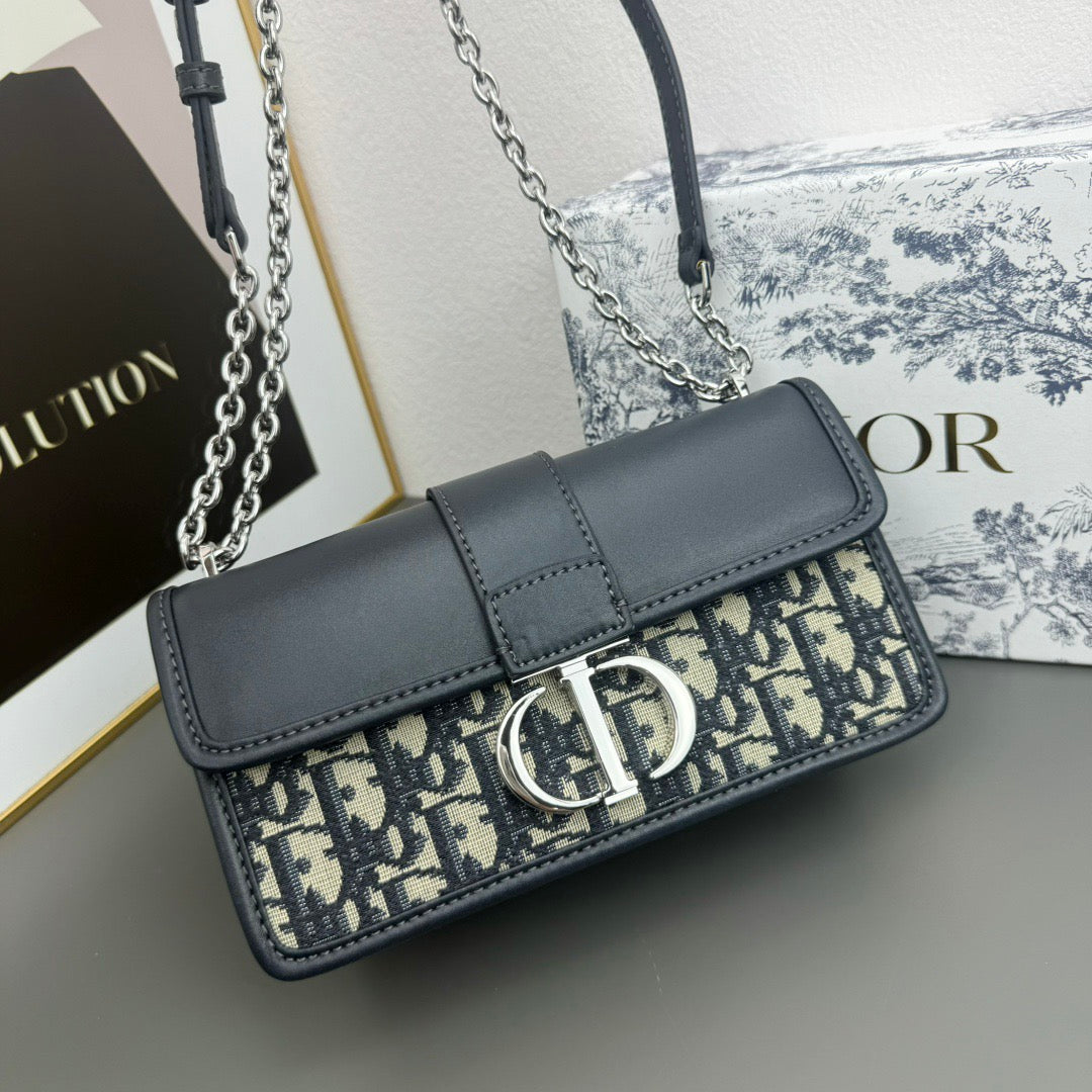 Dior 30 Montaigne Shoulder Bag – Oblique Canvas with Black Leather Flap