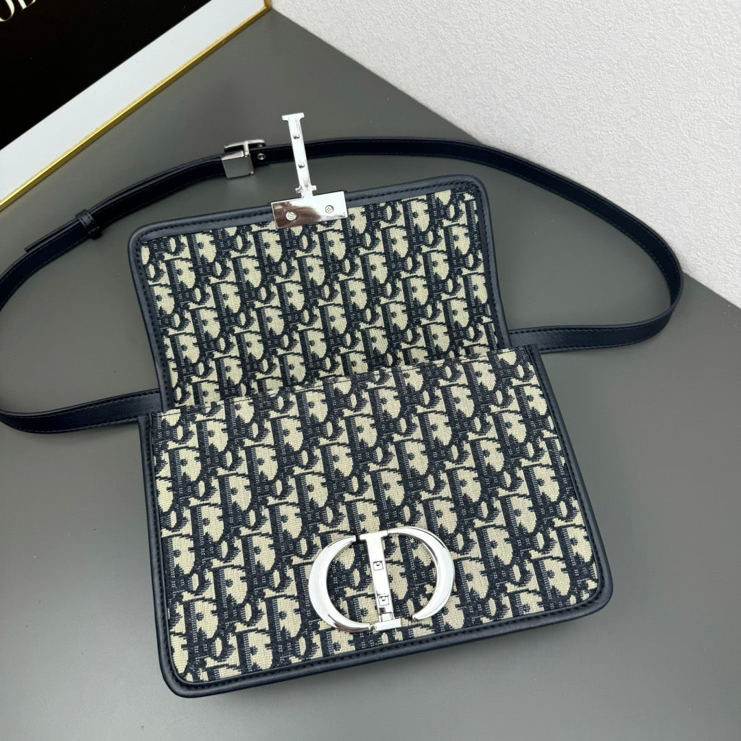 Dior 30 Montaigne Shoulder Bag – Oblique Canvas with Black Leather Flap
