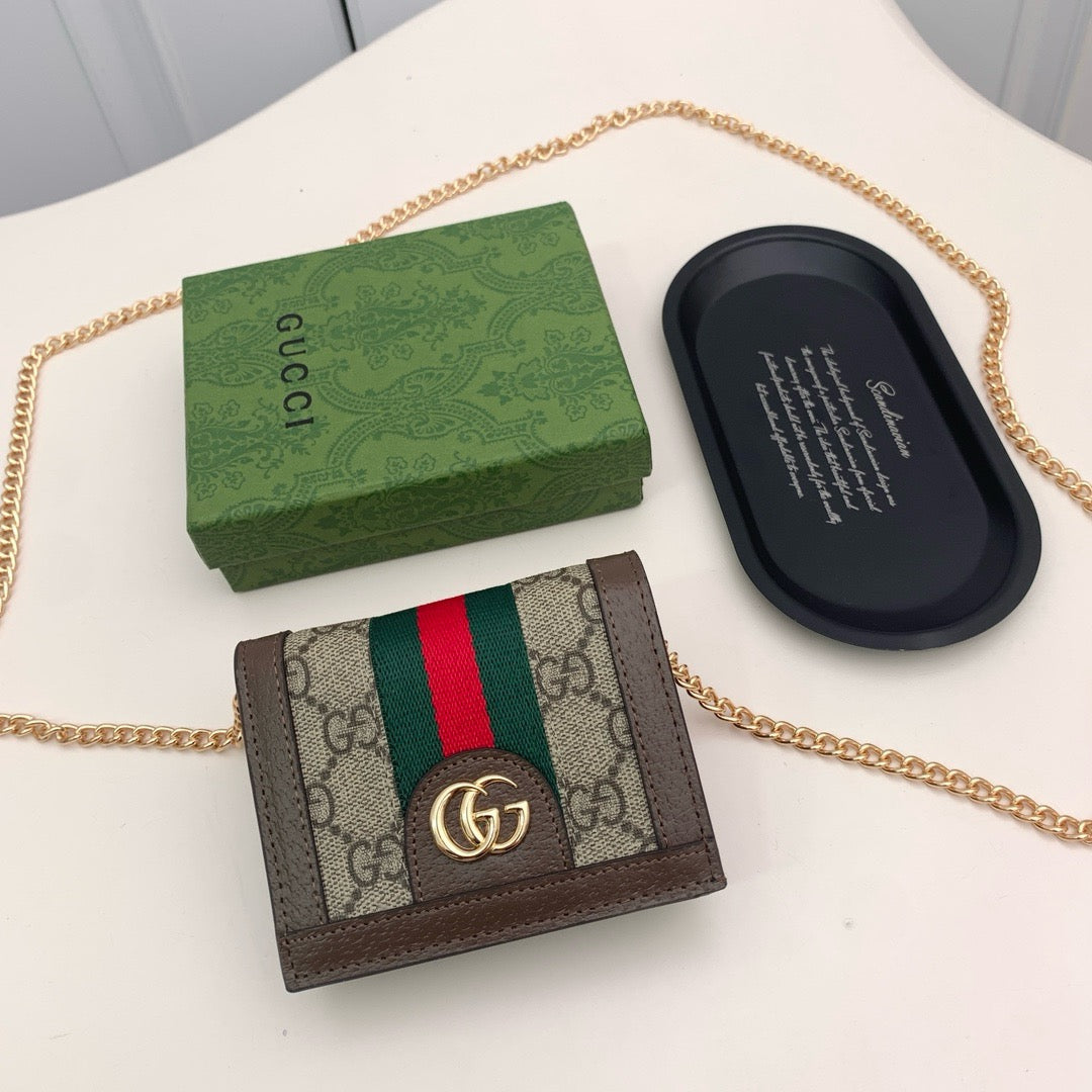 Gucci GG Supreme Chain Wallet