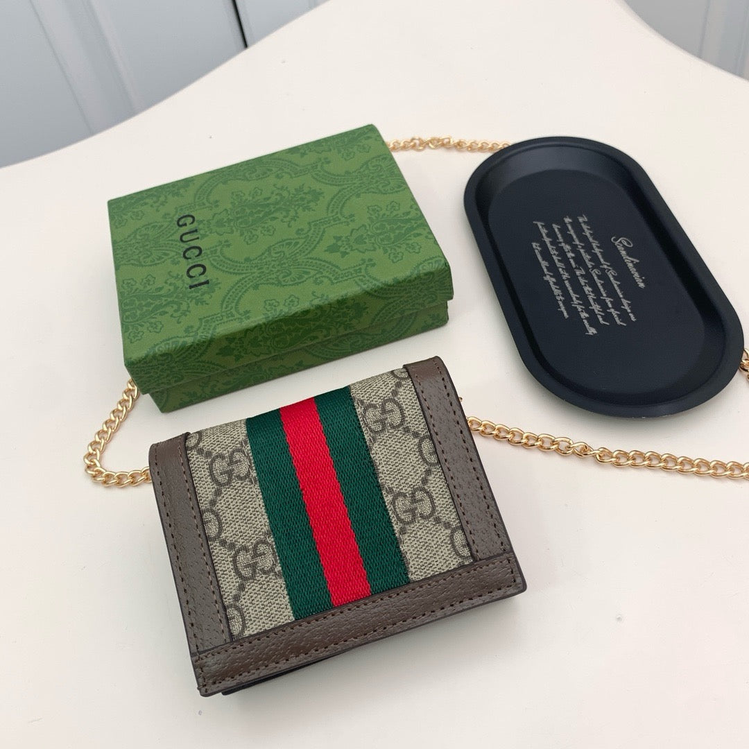 Gucci GG Supreme Chain Wallet