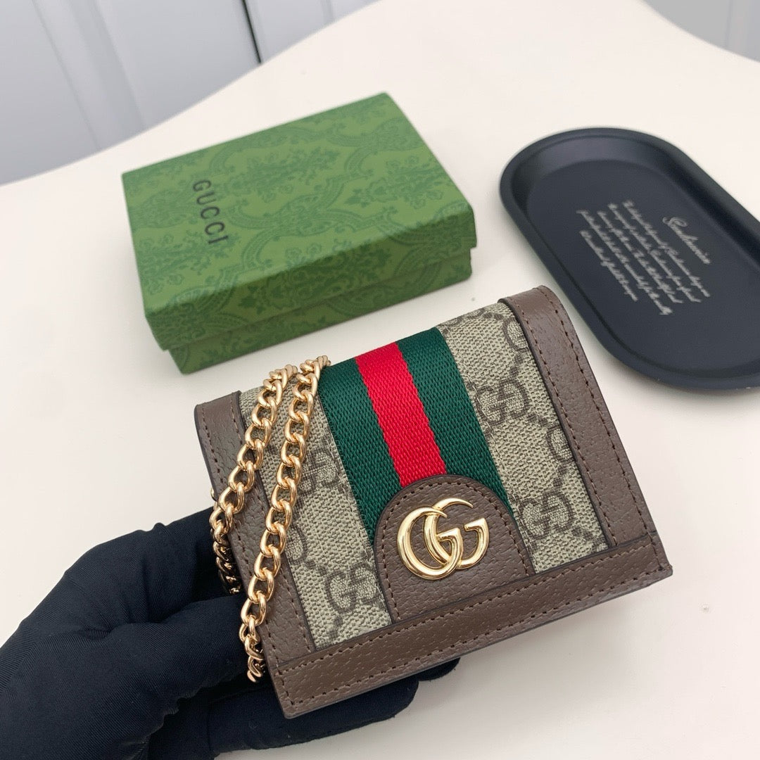 Gucci GG Supreme Chain Wallet