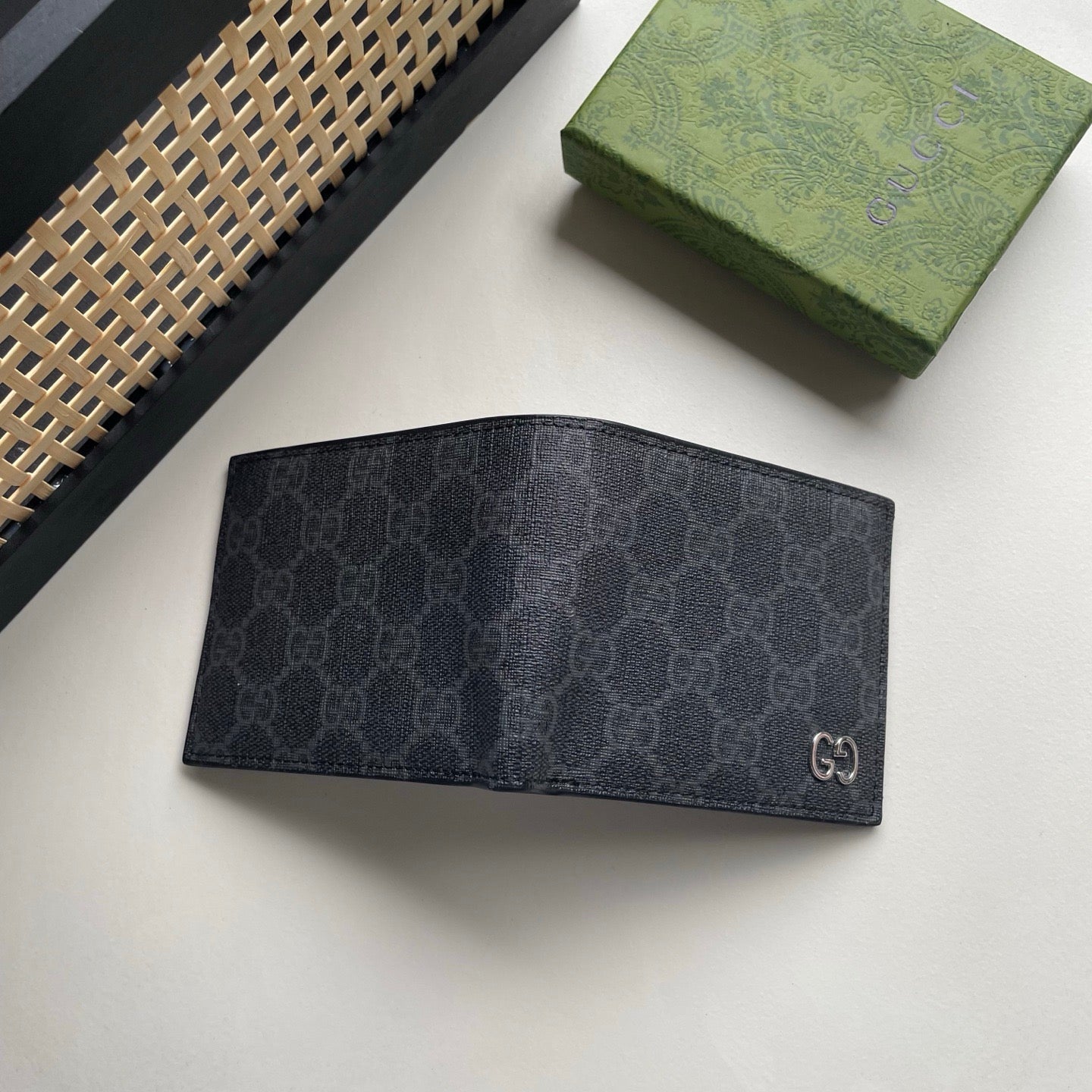 Gucci GG Supreme Canvas Wallet – Black Monogram with Metallic GG Logo