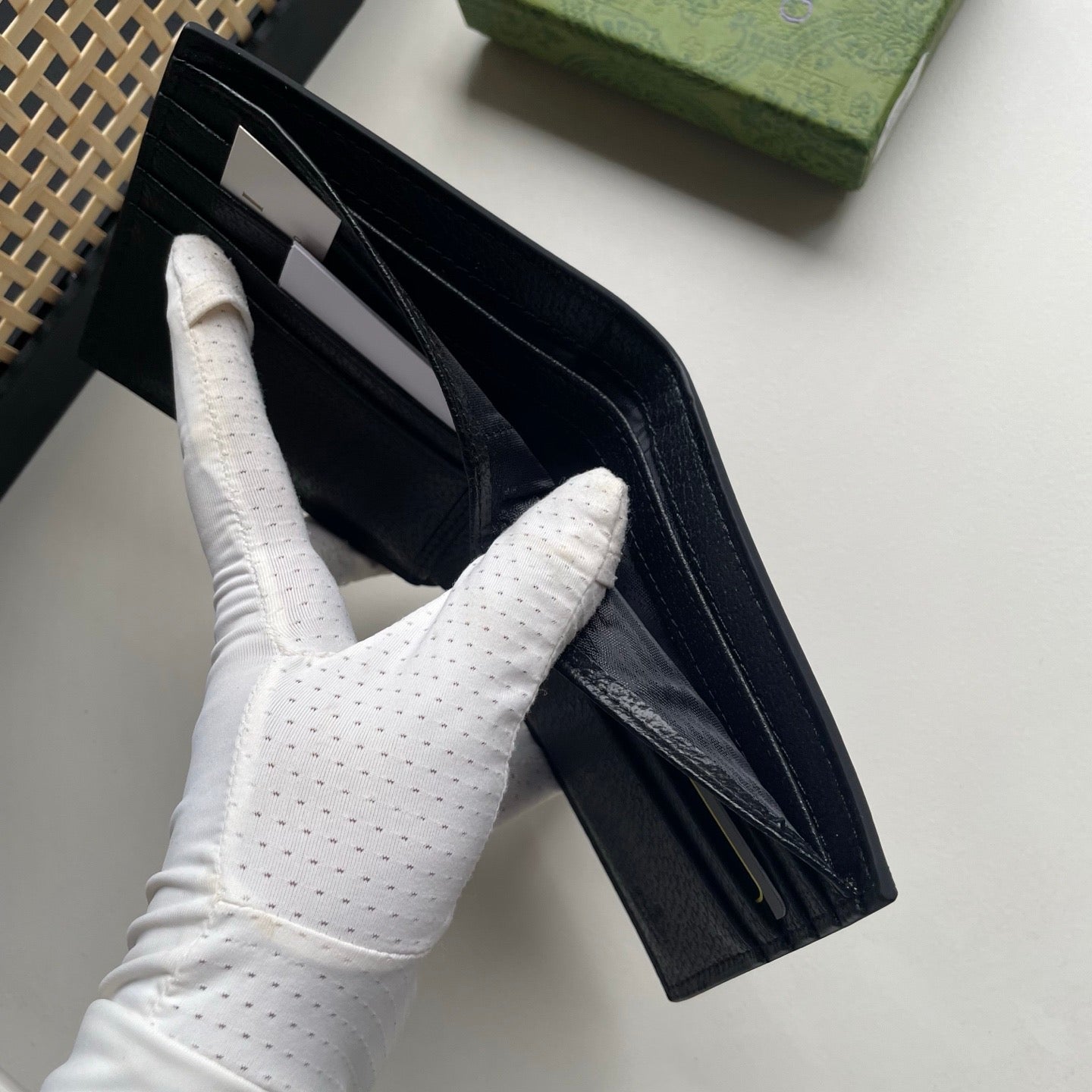 Gucci GG Supreme Canvas Wallet – Black Monogram with Metallic GG Logo