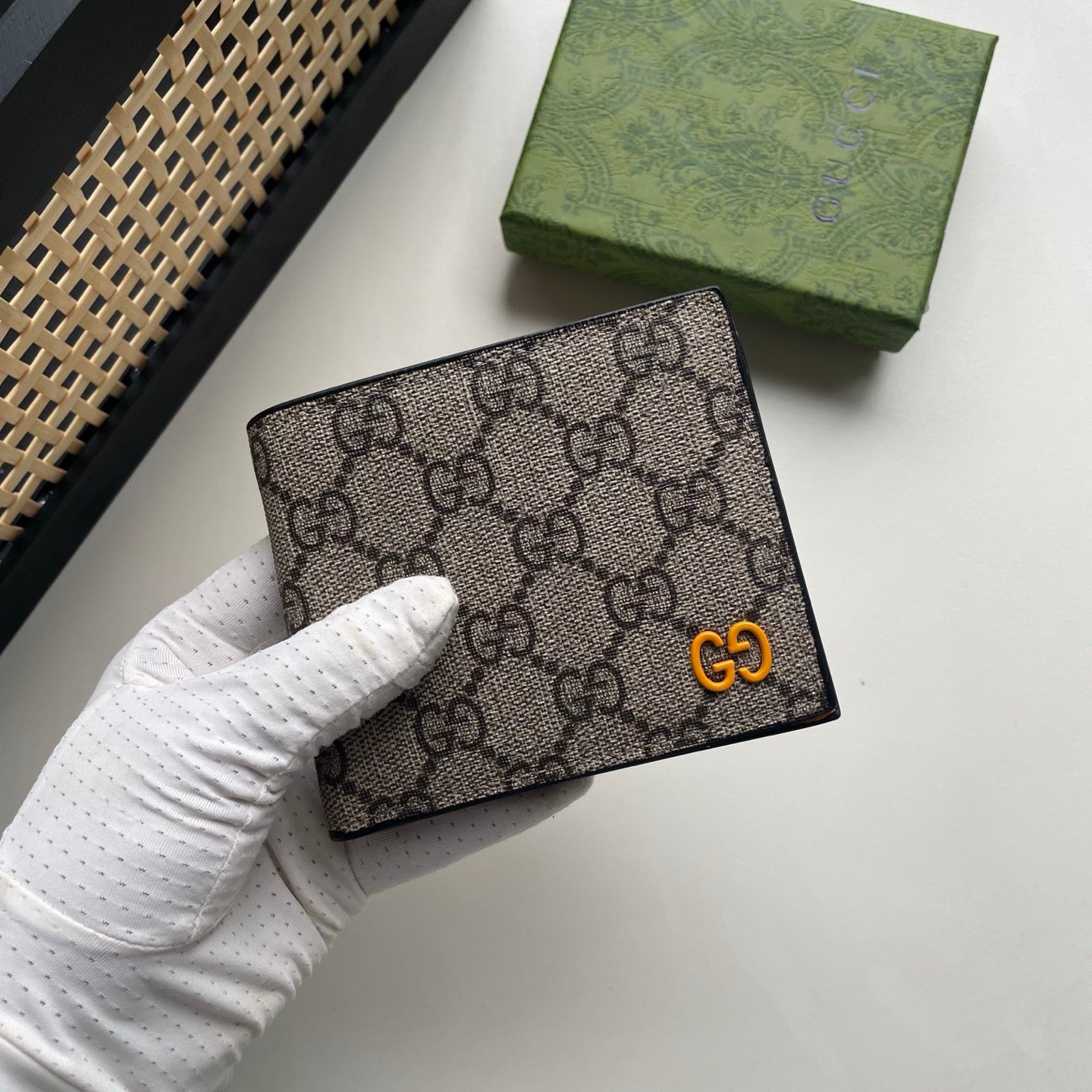 Gucci GG Supreme Canvas Wallet – Gold GG Logo