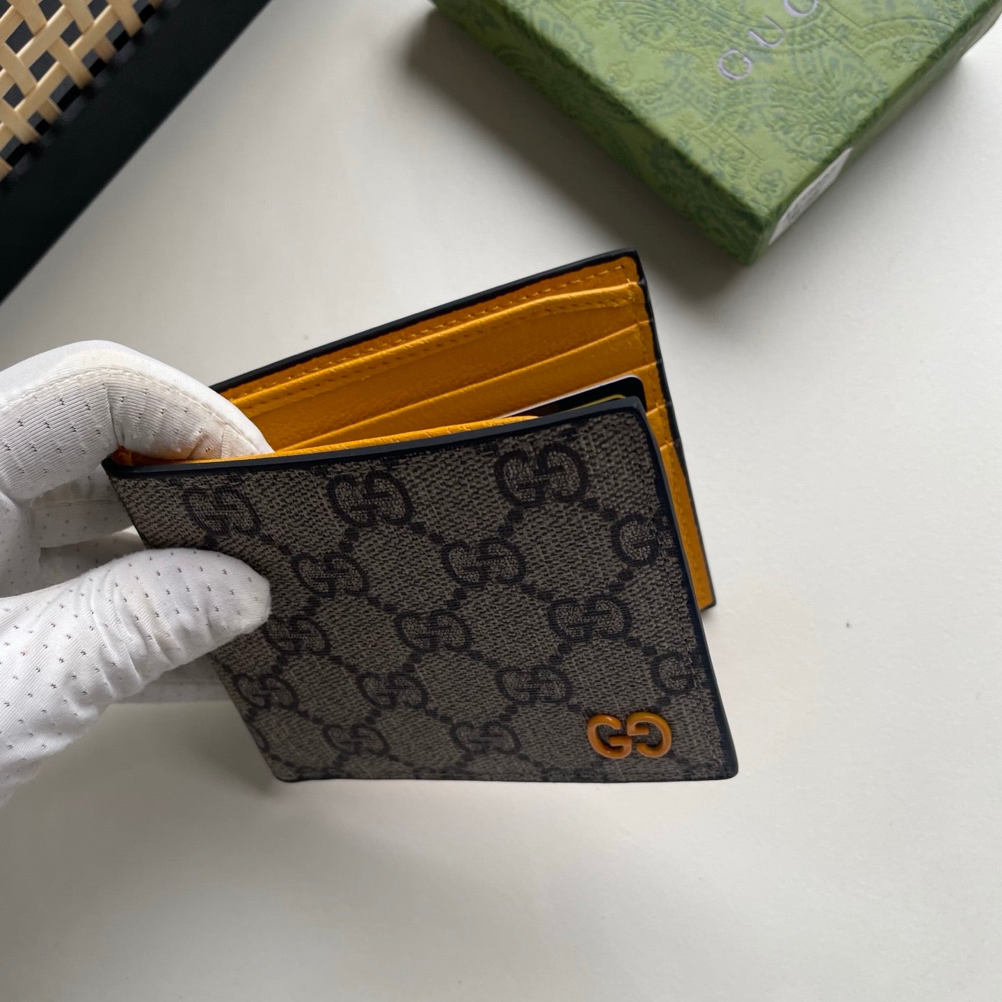 Gucci GG Supreme Canvas Wallet – Gold GG Logo