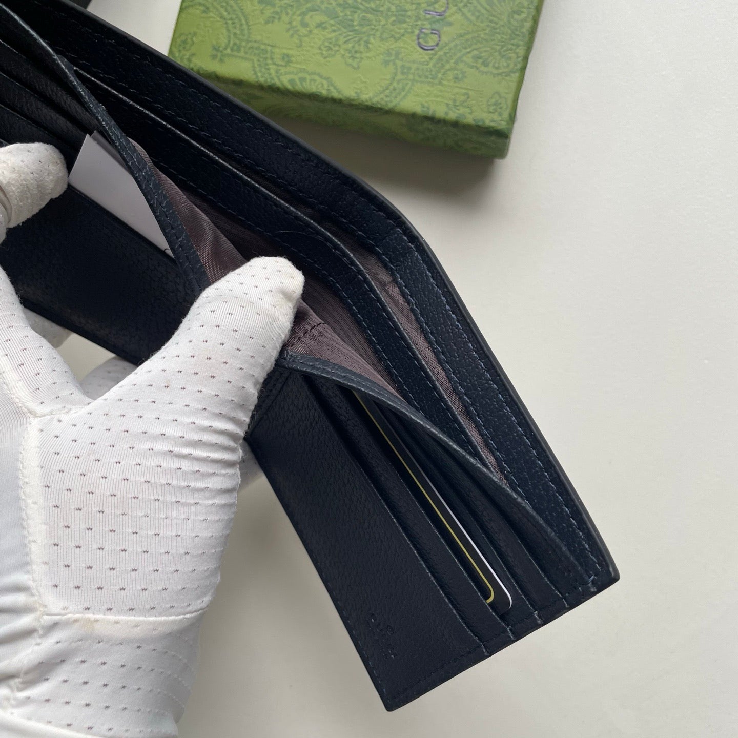 Gucci GG Supreme Canvas Wallet – Gold GG Logo