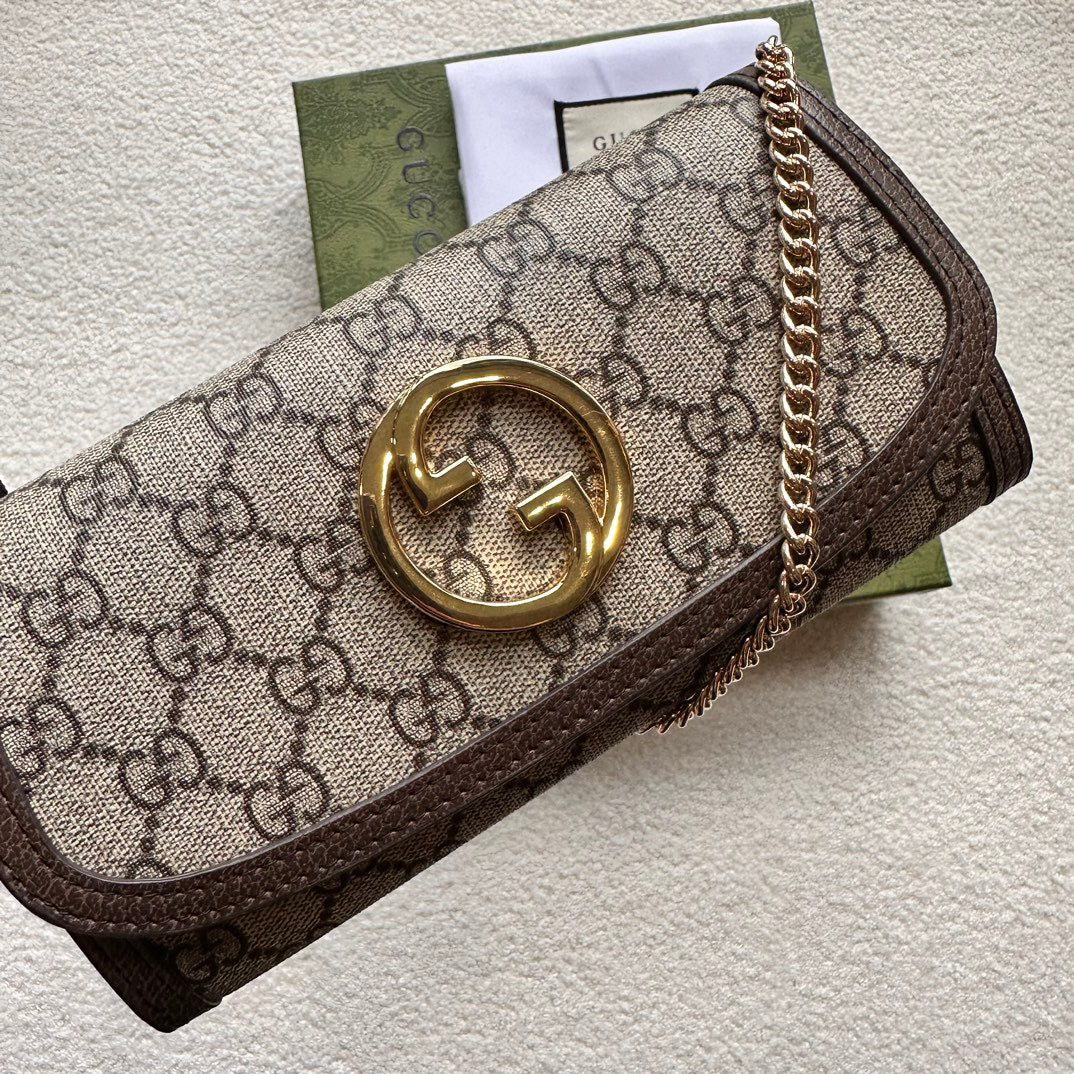 Gucci GG Monogram Chain Wallet – Classic Beige with Gold GG Logo