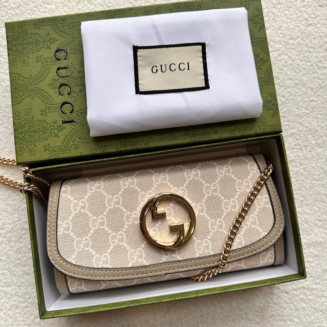 Gucci GG Monogram Chain Wallet – Classic Beige with Gold GG Logo