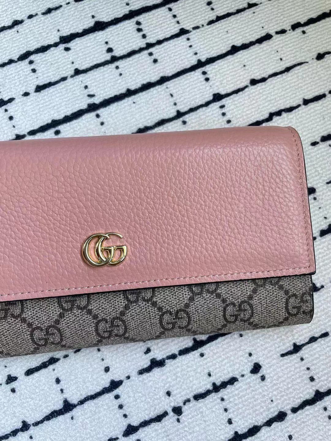 Gucci GG Monogram Chain Wallet