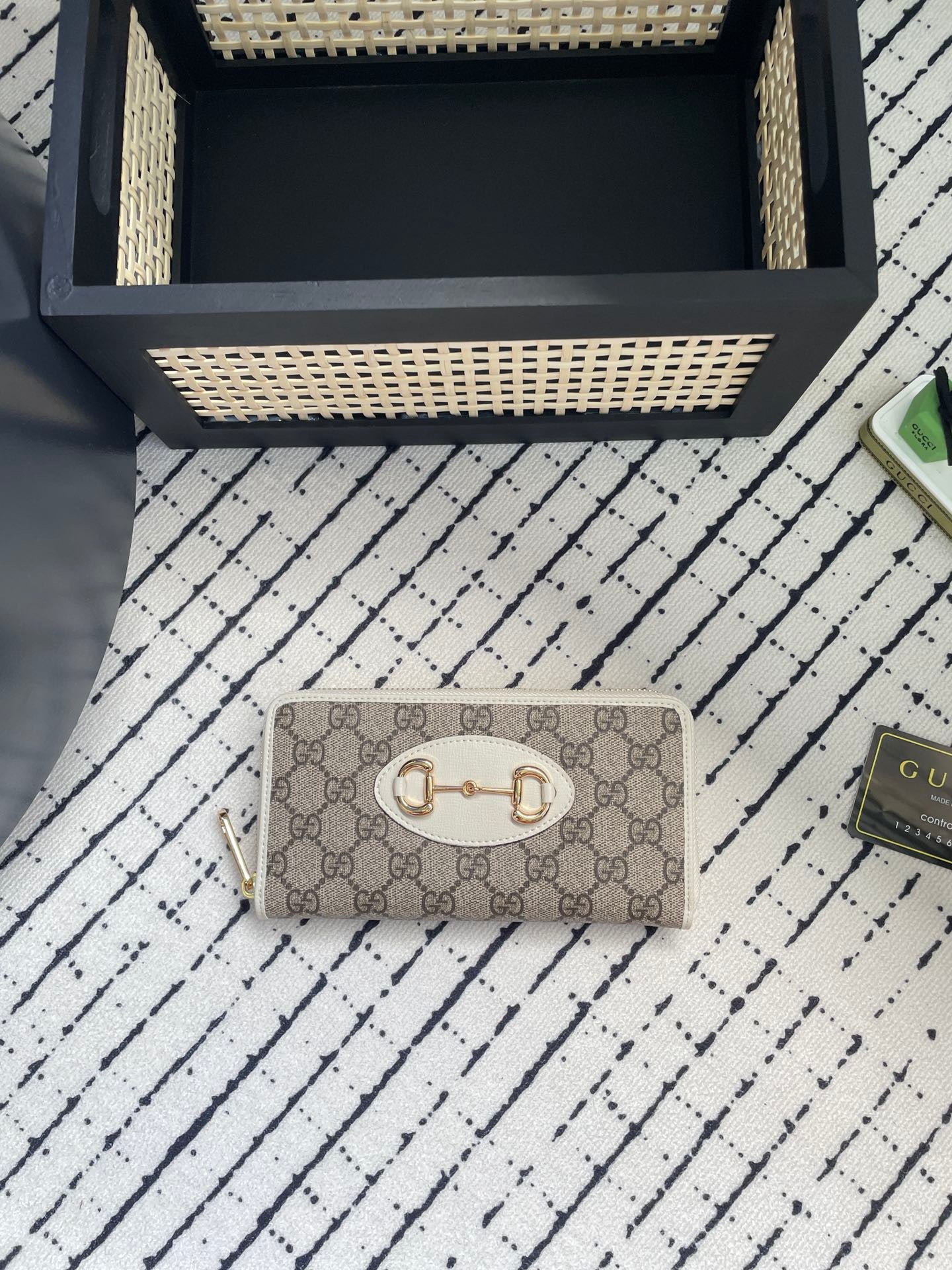 Gucci Horsebit GG Monogram Clutch Wallet – White Accent