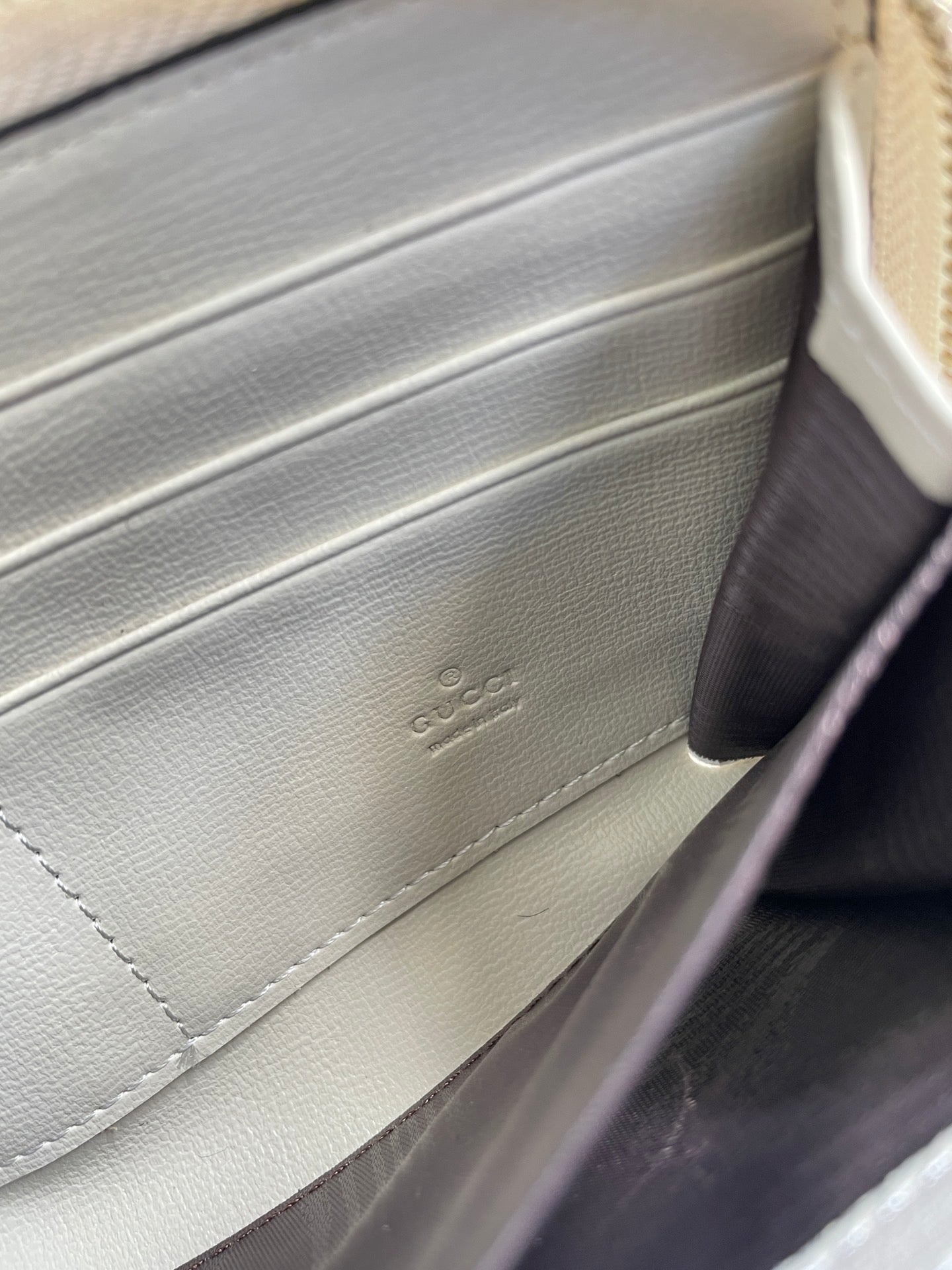 Gucci Horsebit GG Monogram Clutch Wallet – White Accent