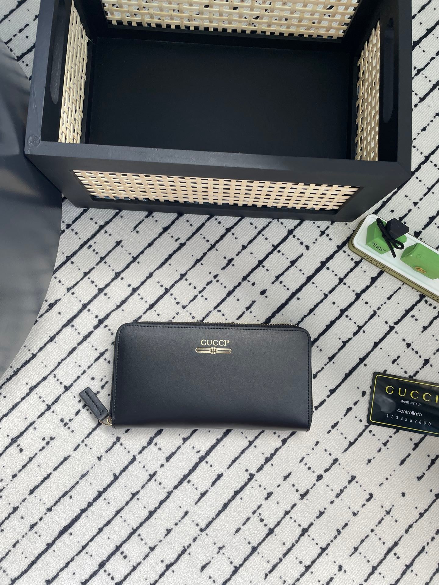 Gucci Black Wallet Series – Embossed, Zipped