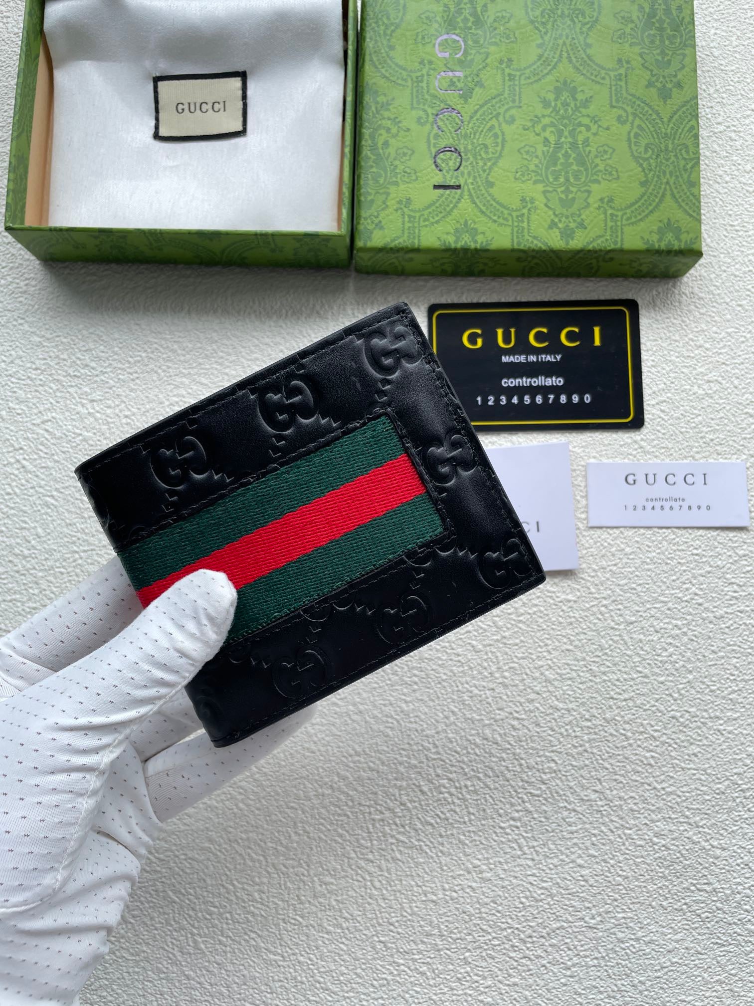 Gucci Black GG Embossed Wallet – Monogram Texture Edition