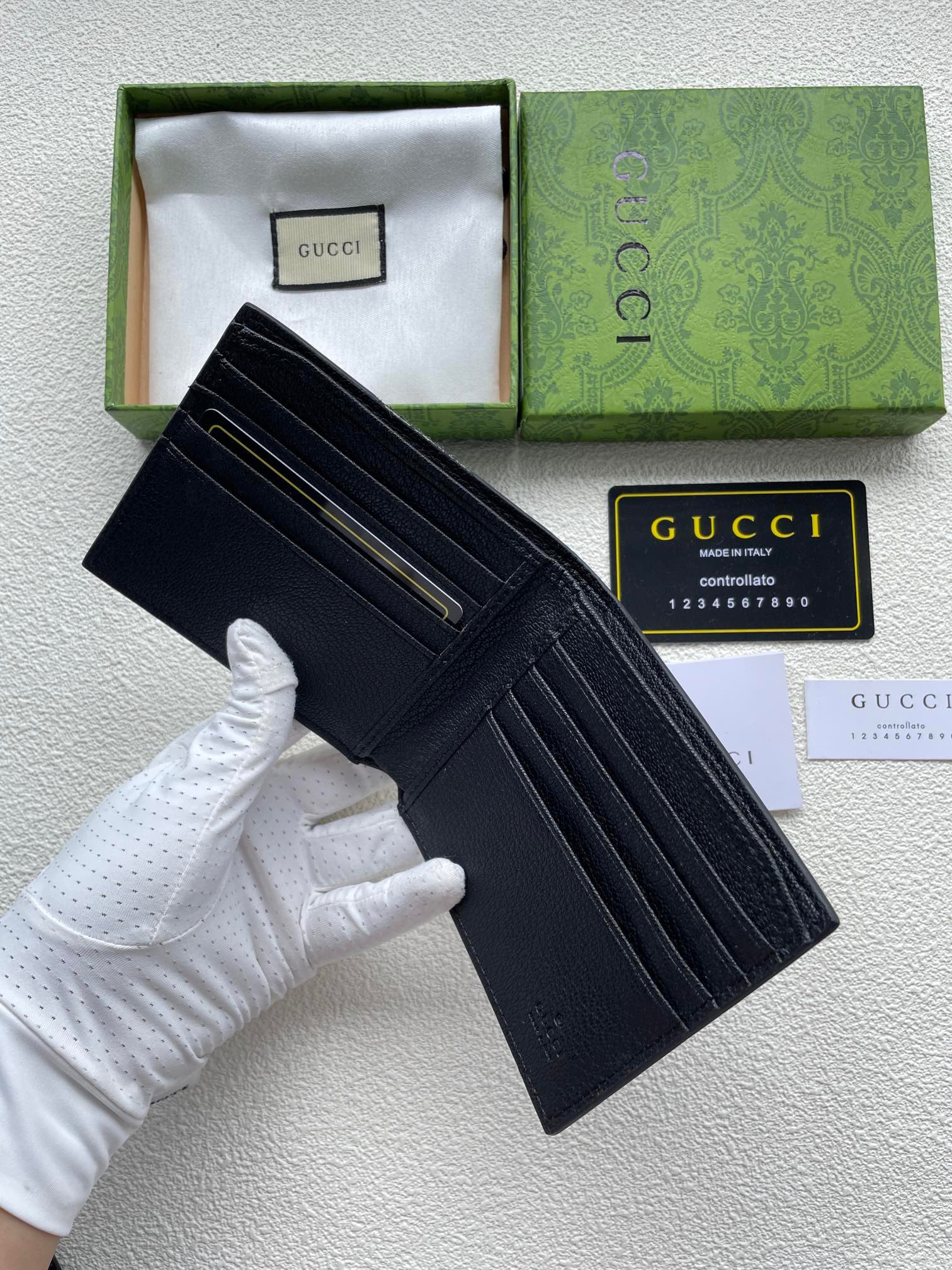 Gucci Black GG Embossed Wallet – Monogram Texture Edition