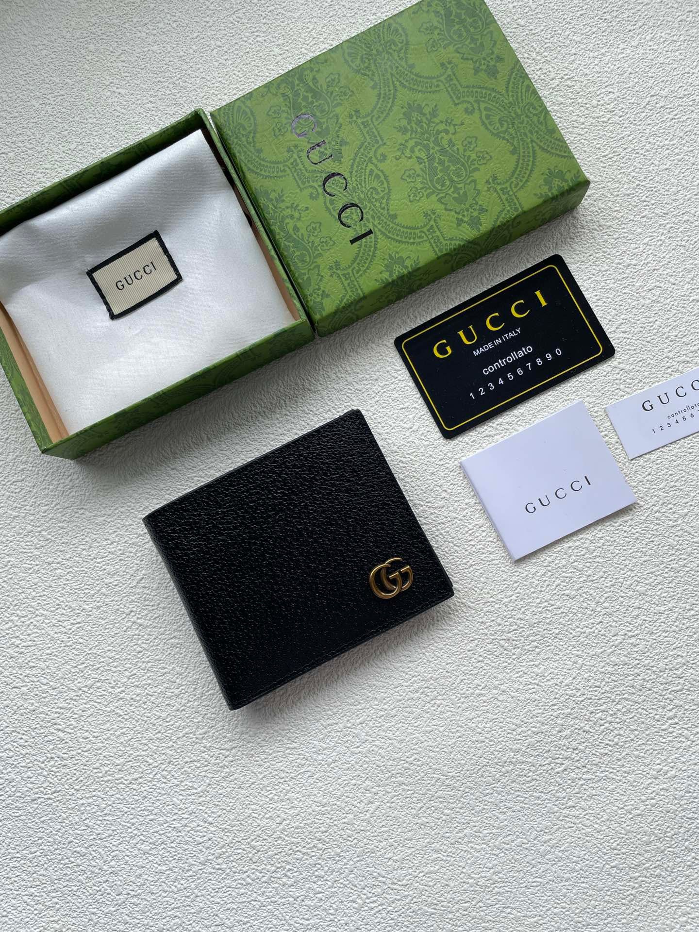 Gucci Black Leather Wallet – Gold GG Corner Emblem Edition