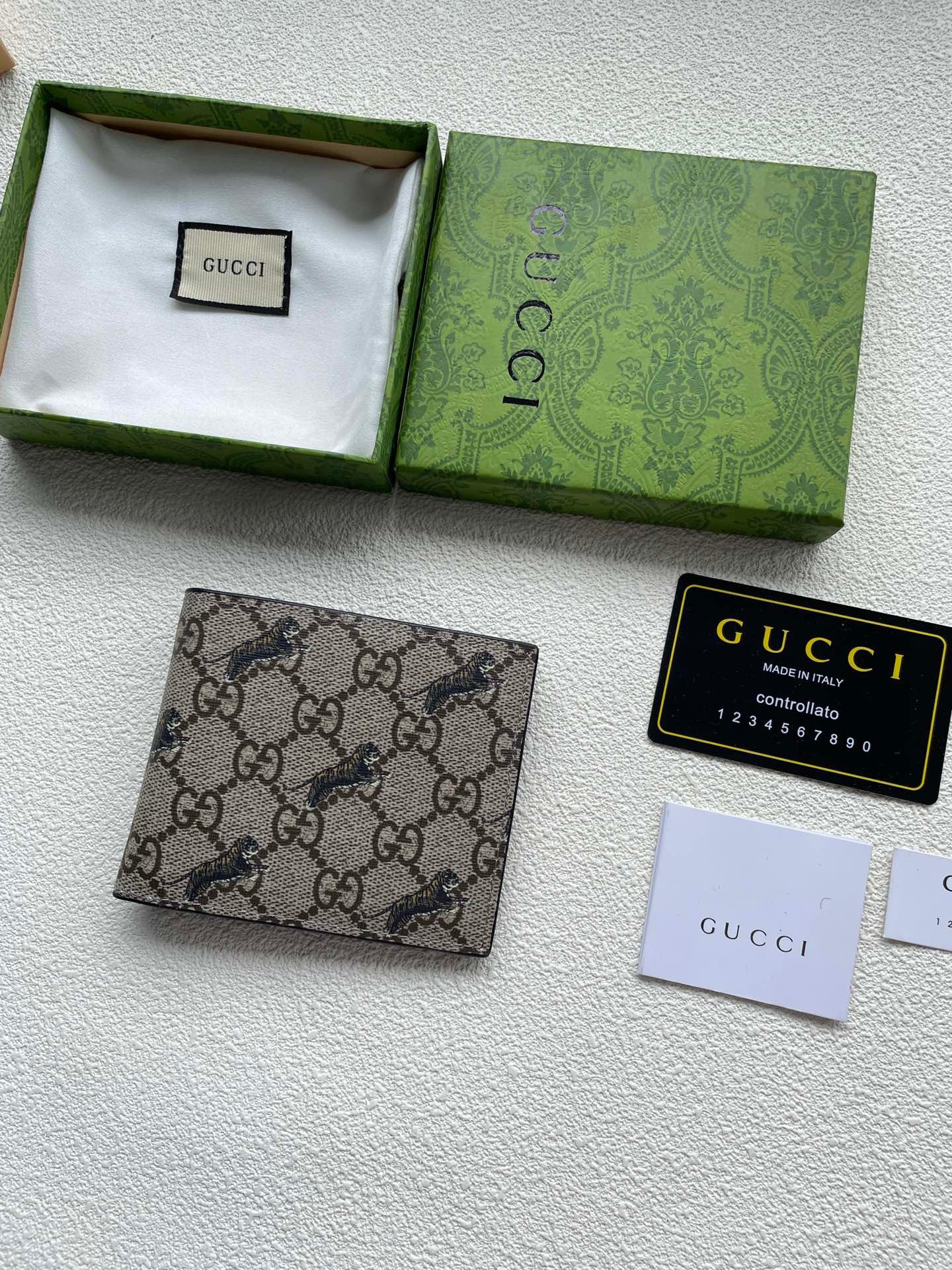 Gucci GG Tiger Wallet Set – Dark Canvas Edition