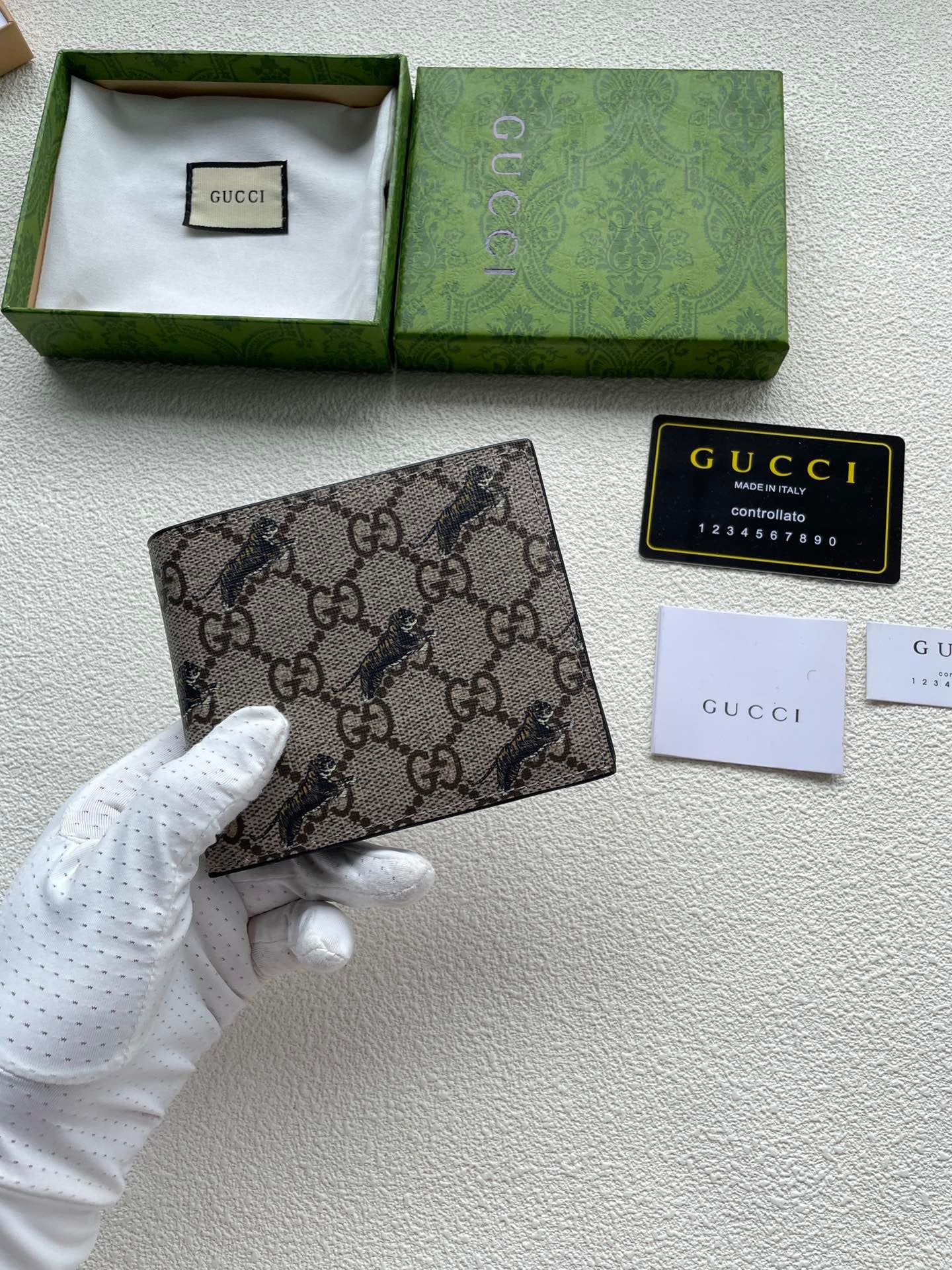 Gucci GG Tiger Wallet Set – Dark Canvas Edition