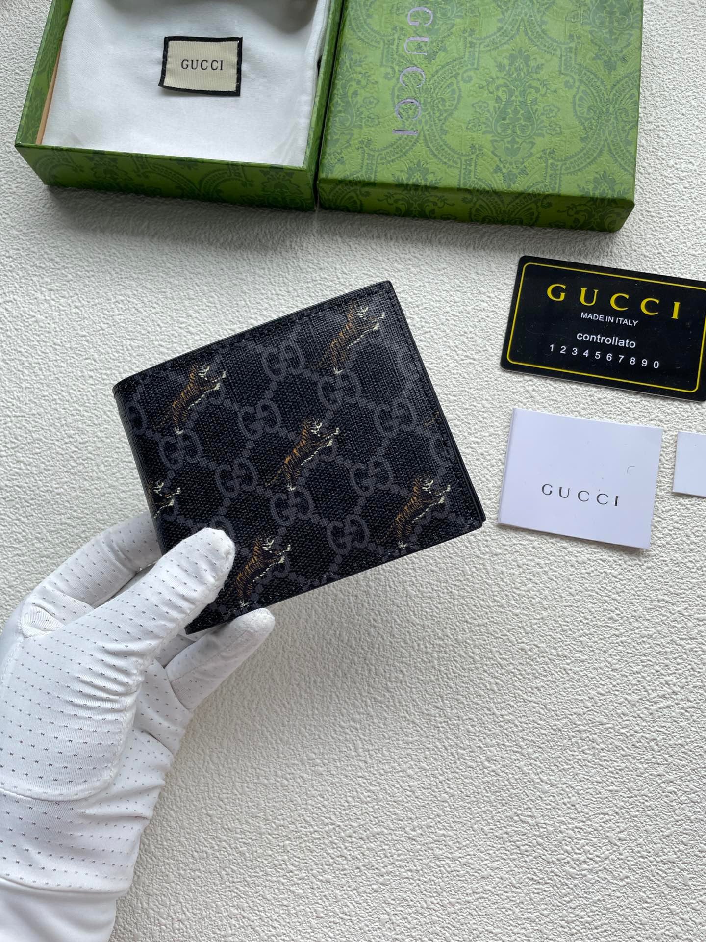 Gucci GG Tiger Wallet Set – Dark Canvas Edition
