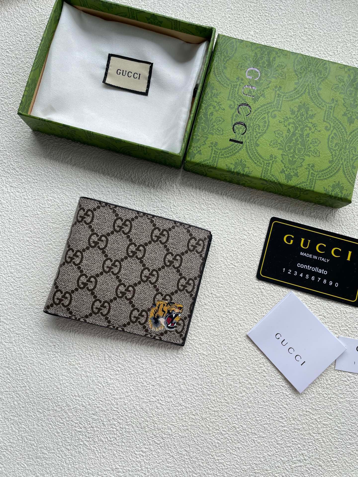 Gucci GG Tiger Wallet Set –  Canvas Edition