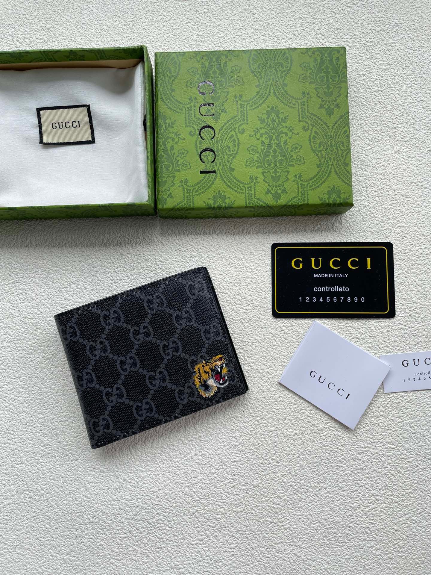 Gucci GG Tiger Wallet Set –  Canvas Edition