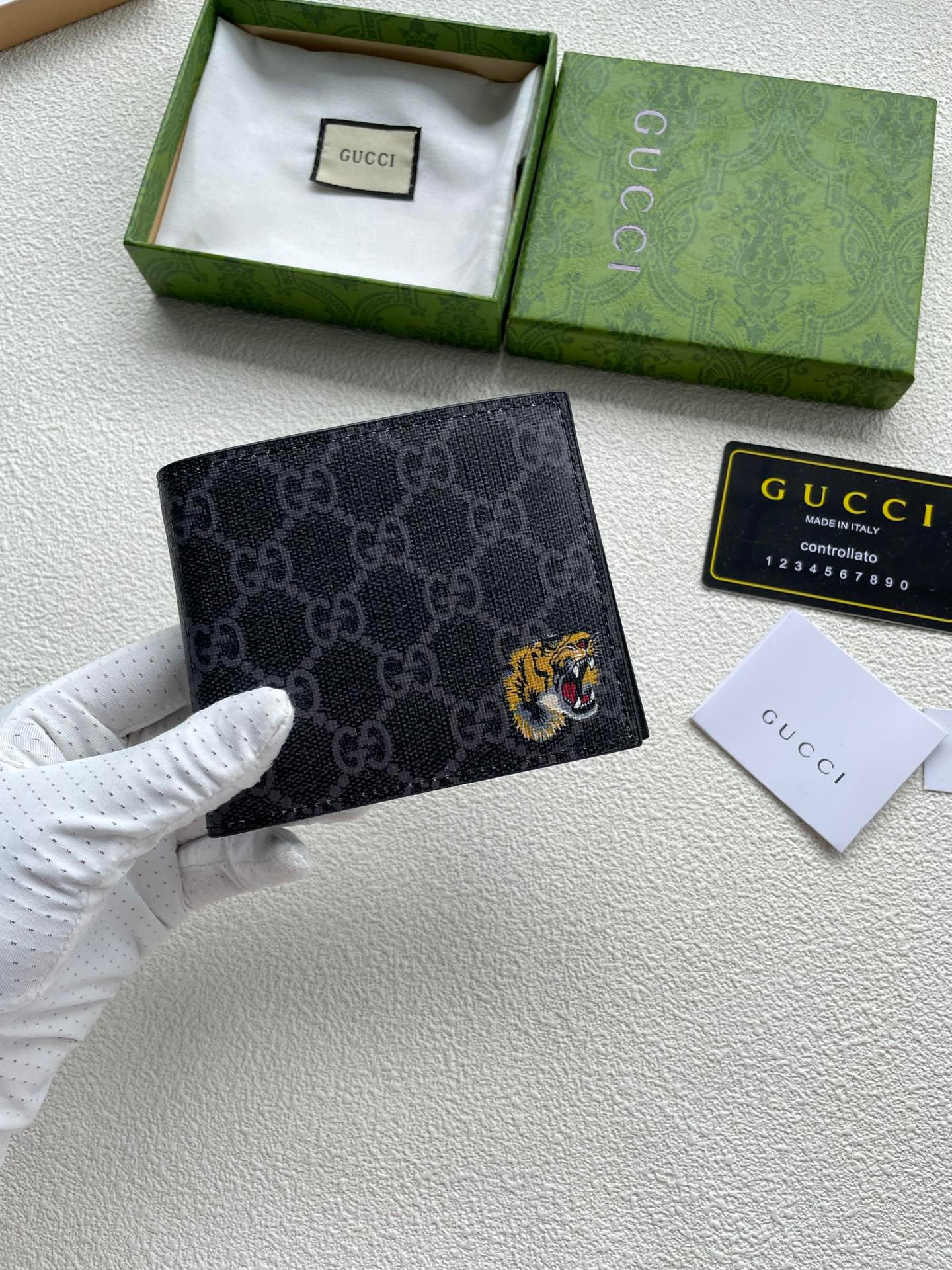 Gucci GG Tiger Wallet Set –  Canvas Edition