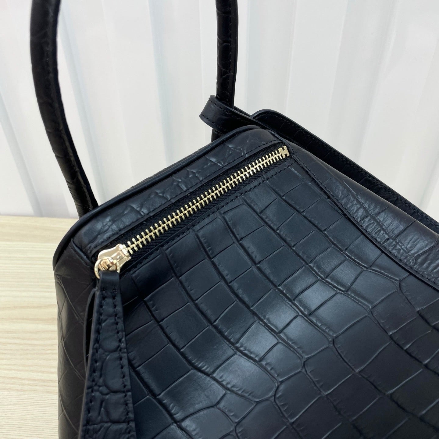 Luxury Structured Handbag Collection – Pebbled & Croc-Textured Leather with Metallic Hardware