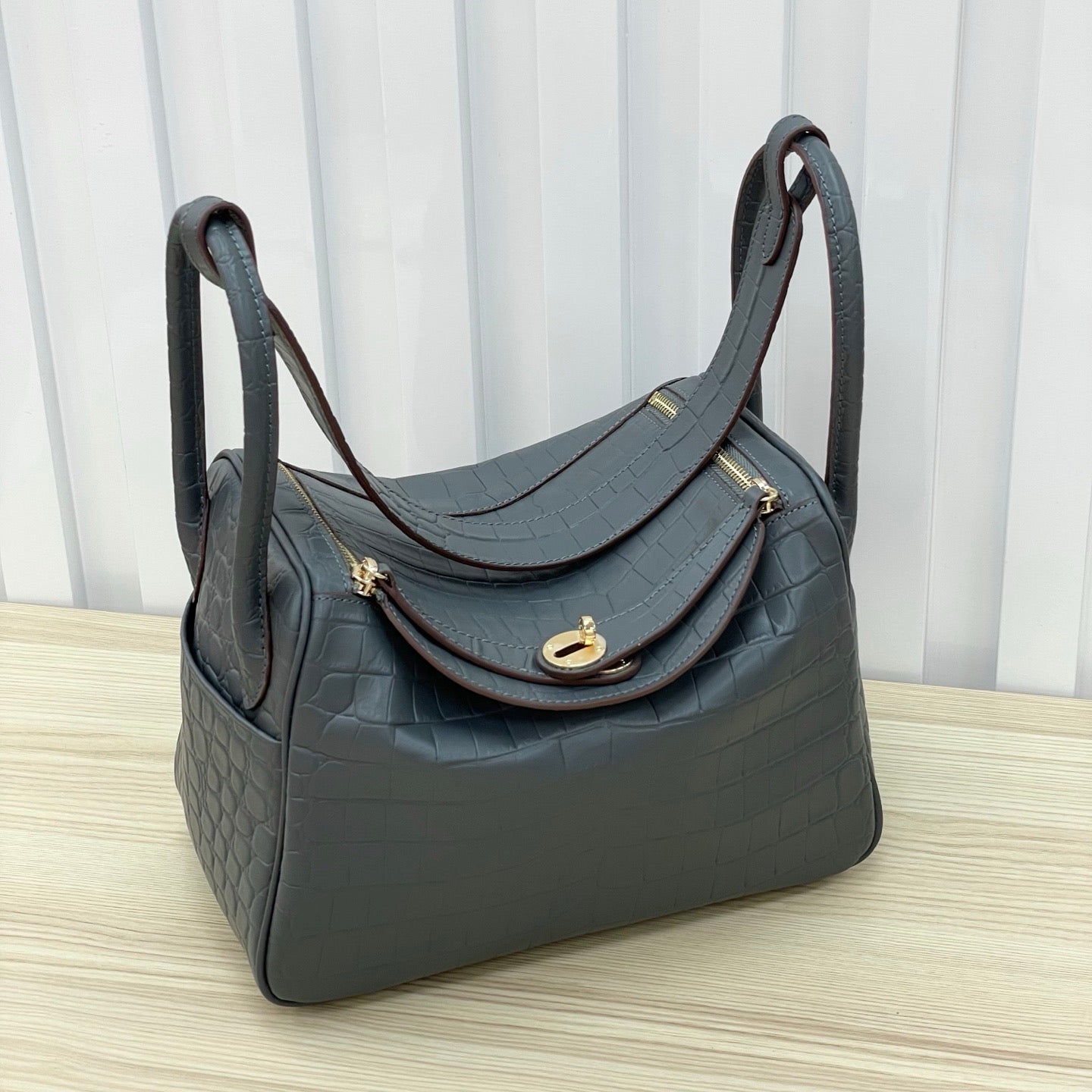 Luxury Structured Handbag Collection – Pebbled & Croc-Textured Leather with Metallic Hardware