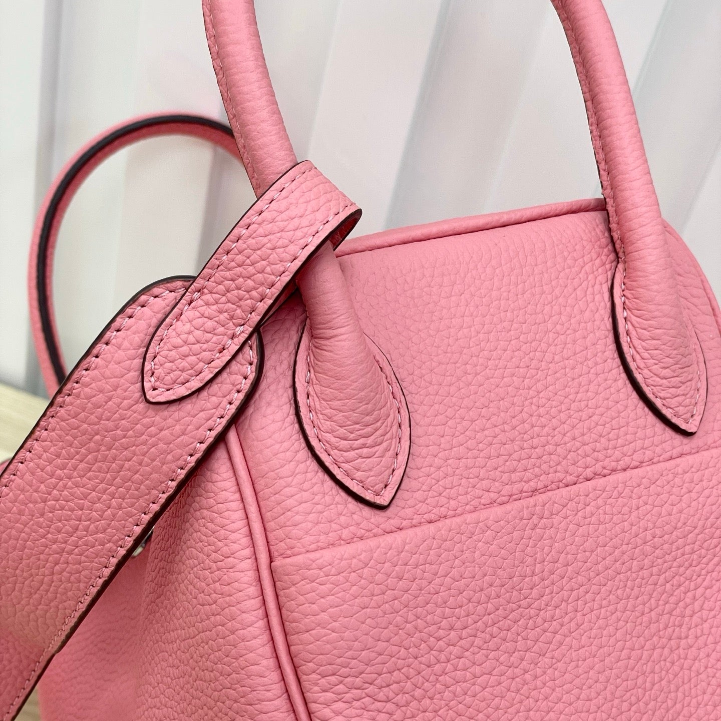 Luxury Structured Handbag Collection – Pebbled & Croc-Textured Leather with Metallic Hardware