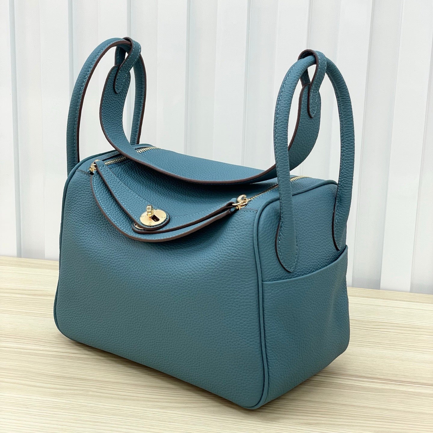 Luxury Structured Handbag Collection – Pebbled & Croc-Textured Leather with Metallic Hardware