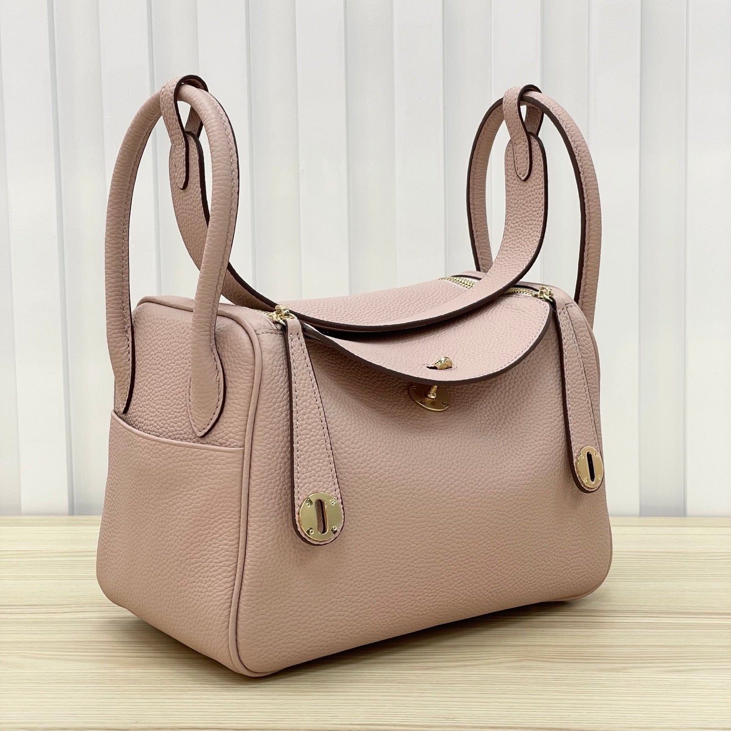 Luxury Structured Handbag Collection – Pebbled & Croc-Textured Leather with Metallic Hardware