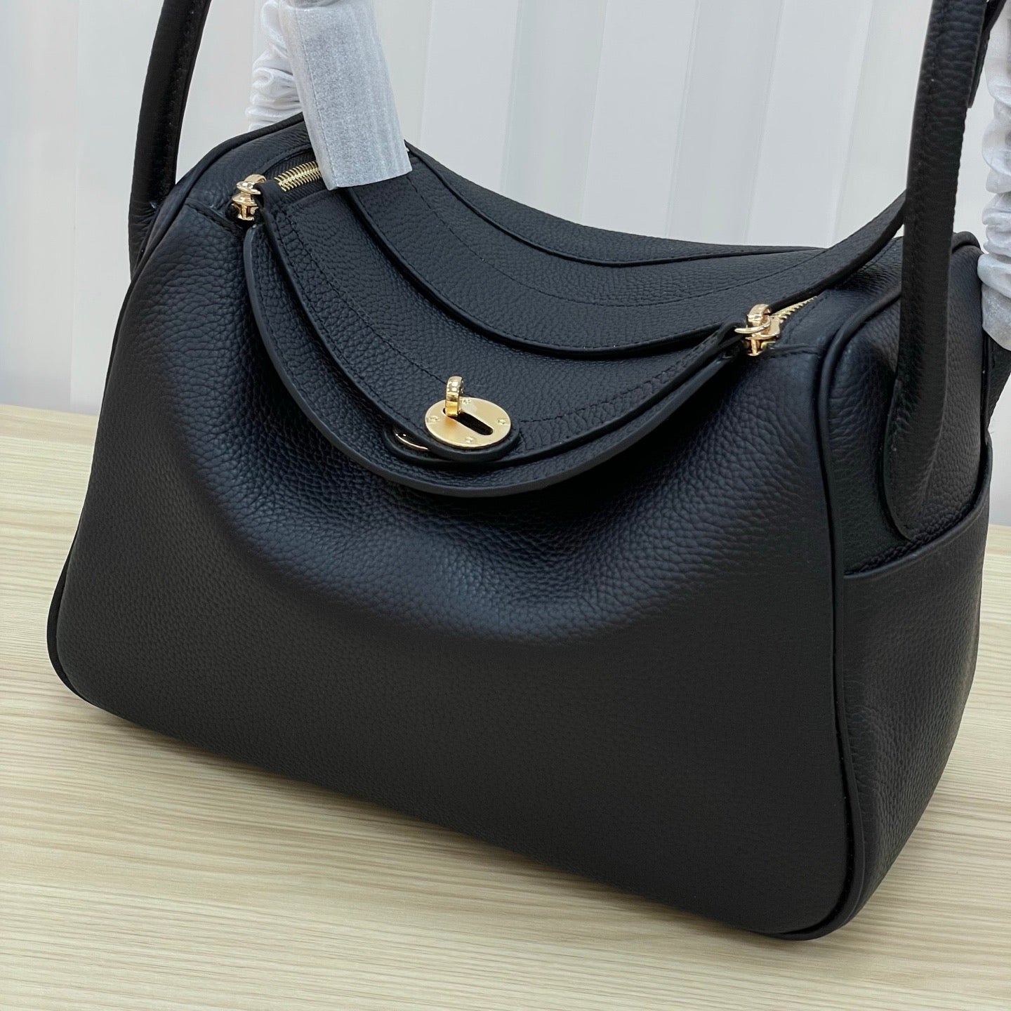 Luxury Structured Handbag Collection – Pebbled & Croc-Textured Leather with Metallic Hardware